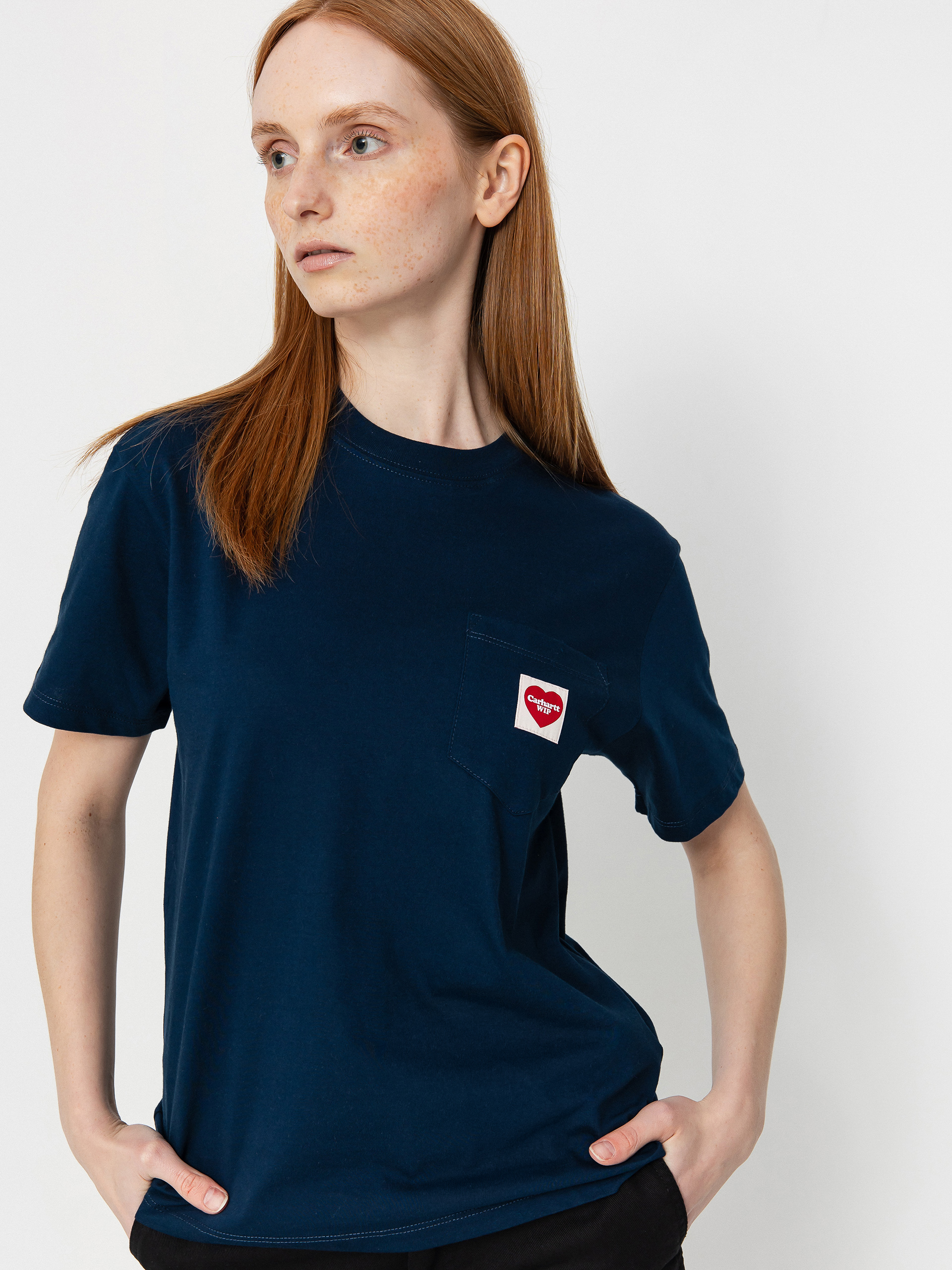 u0424u0443u0442u0431u043eu043bu043au0430 Carhartt WIP Pocket Heart Wmn (ink/red)