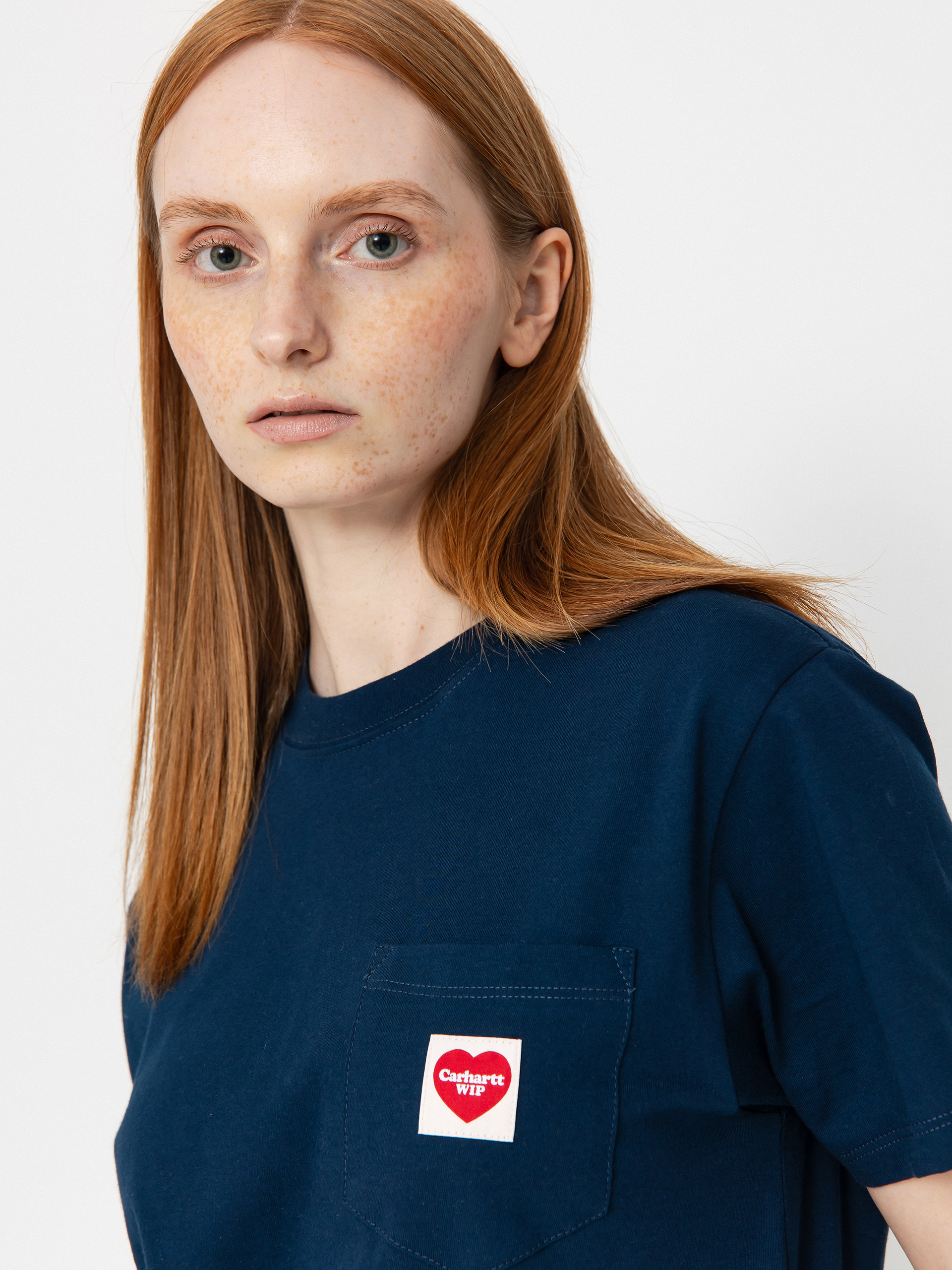 Футболка Carhartt WIP Pocket Heart Wmn (ink/red)