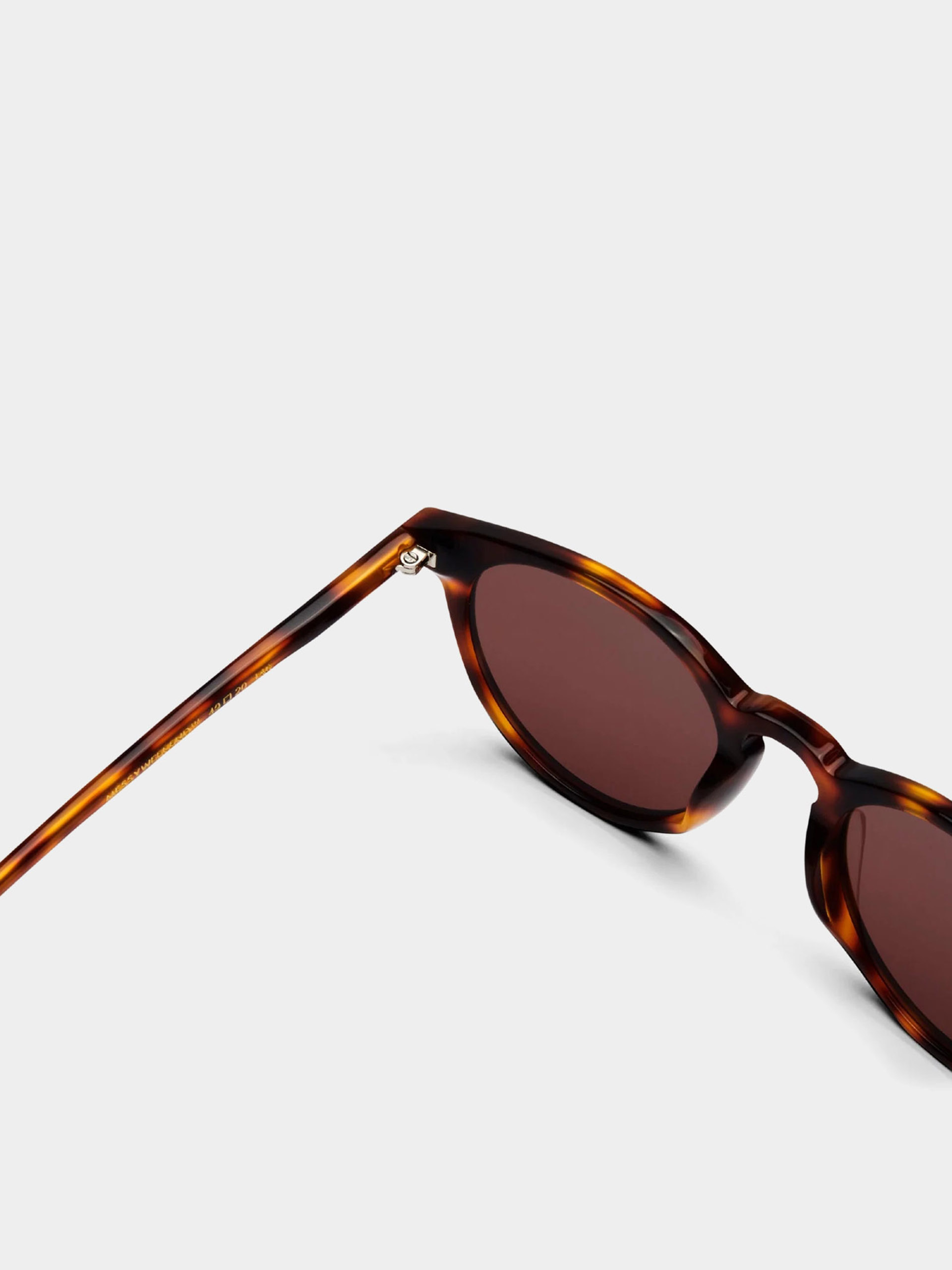 Сонцезахисні окуляри MessyWeekend New Depp (tortoise/brown)