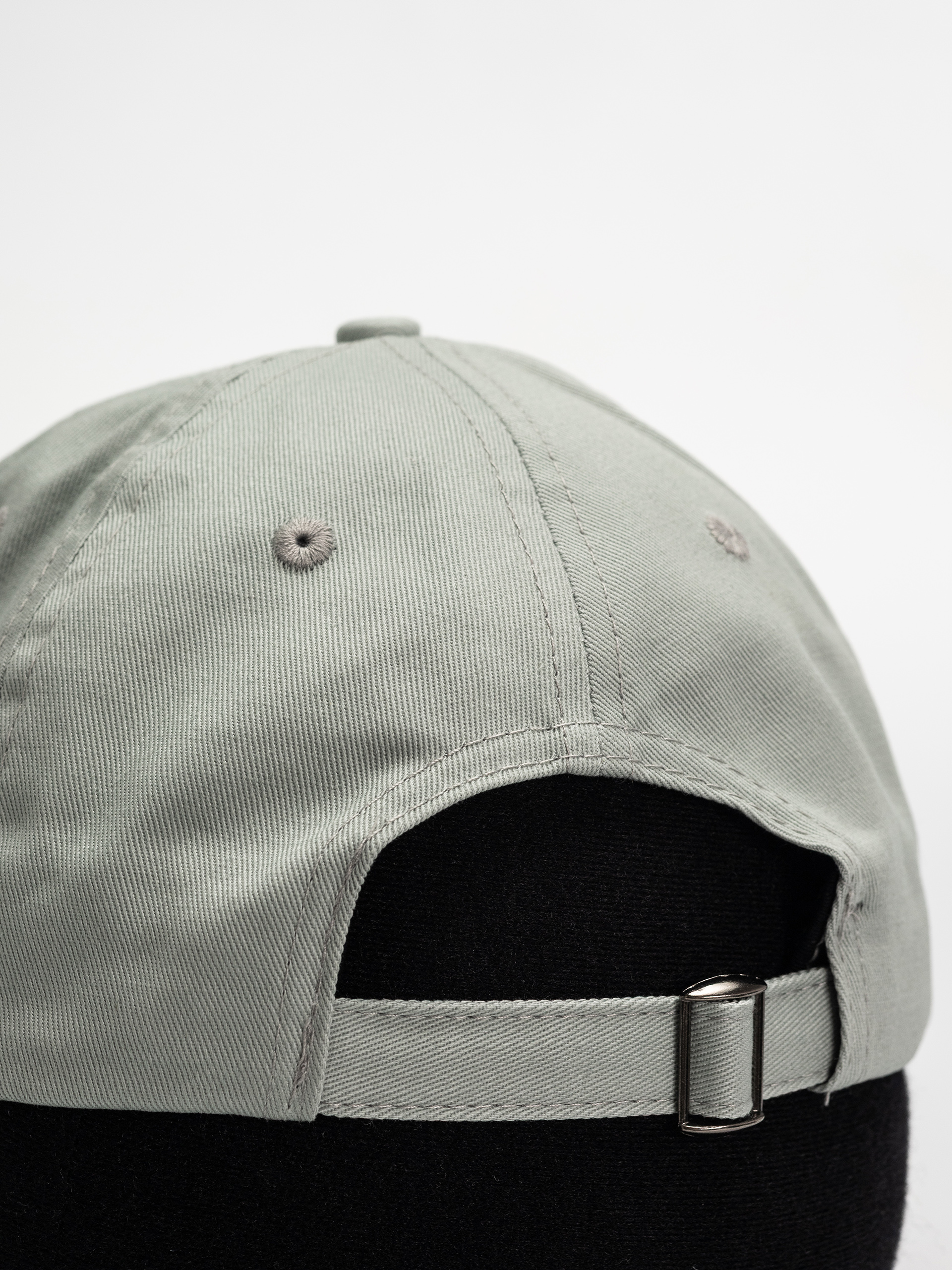 Кепка Santa Cruz Guzman Skull (moon rock)