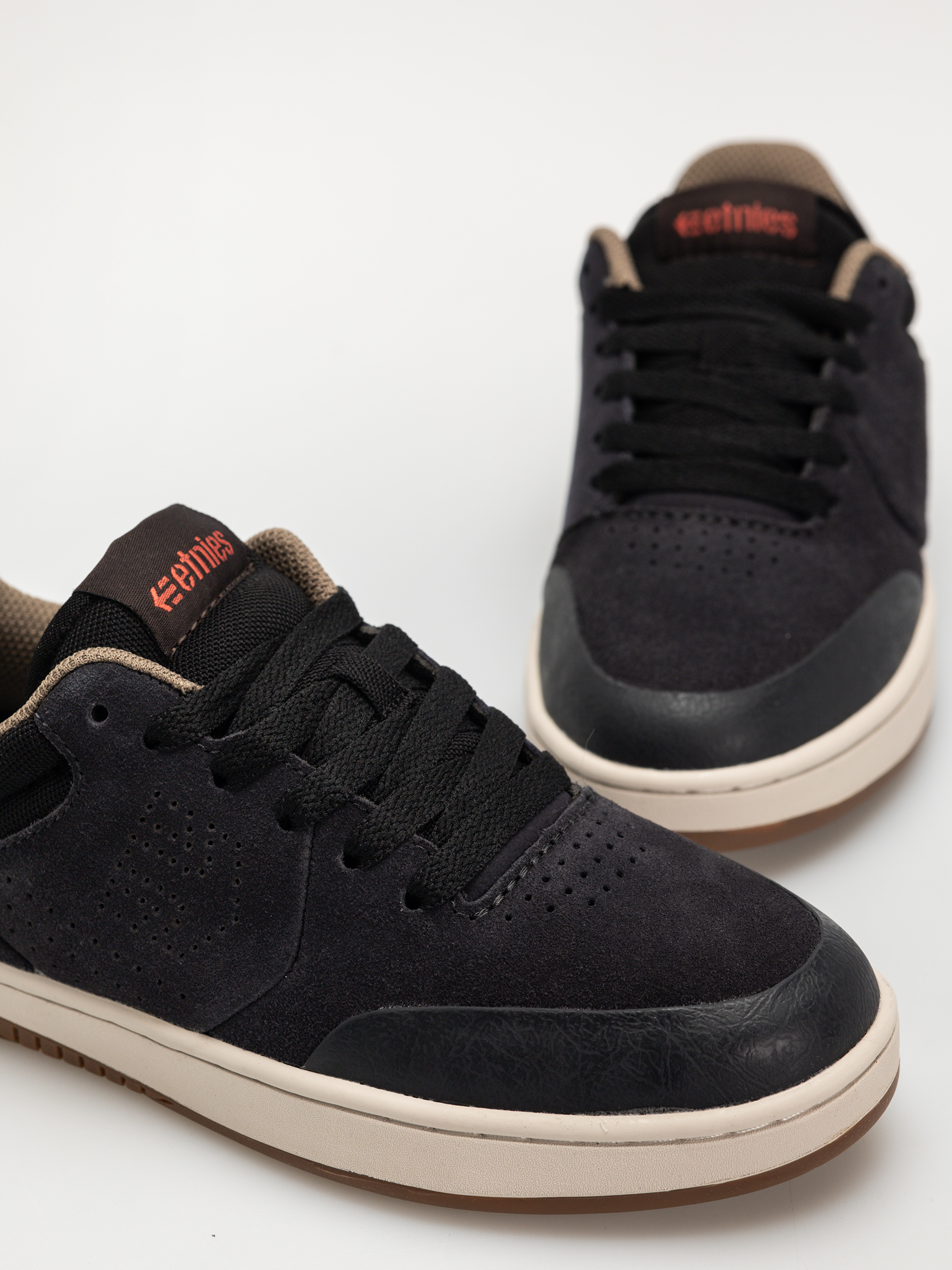 Взуття Etnies Marana (dark grey/black/red)