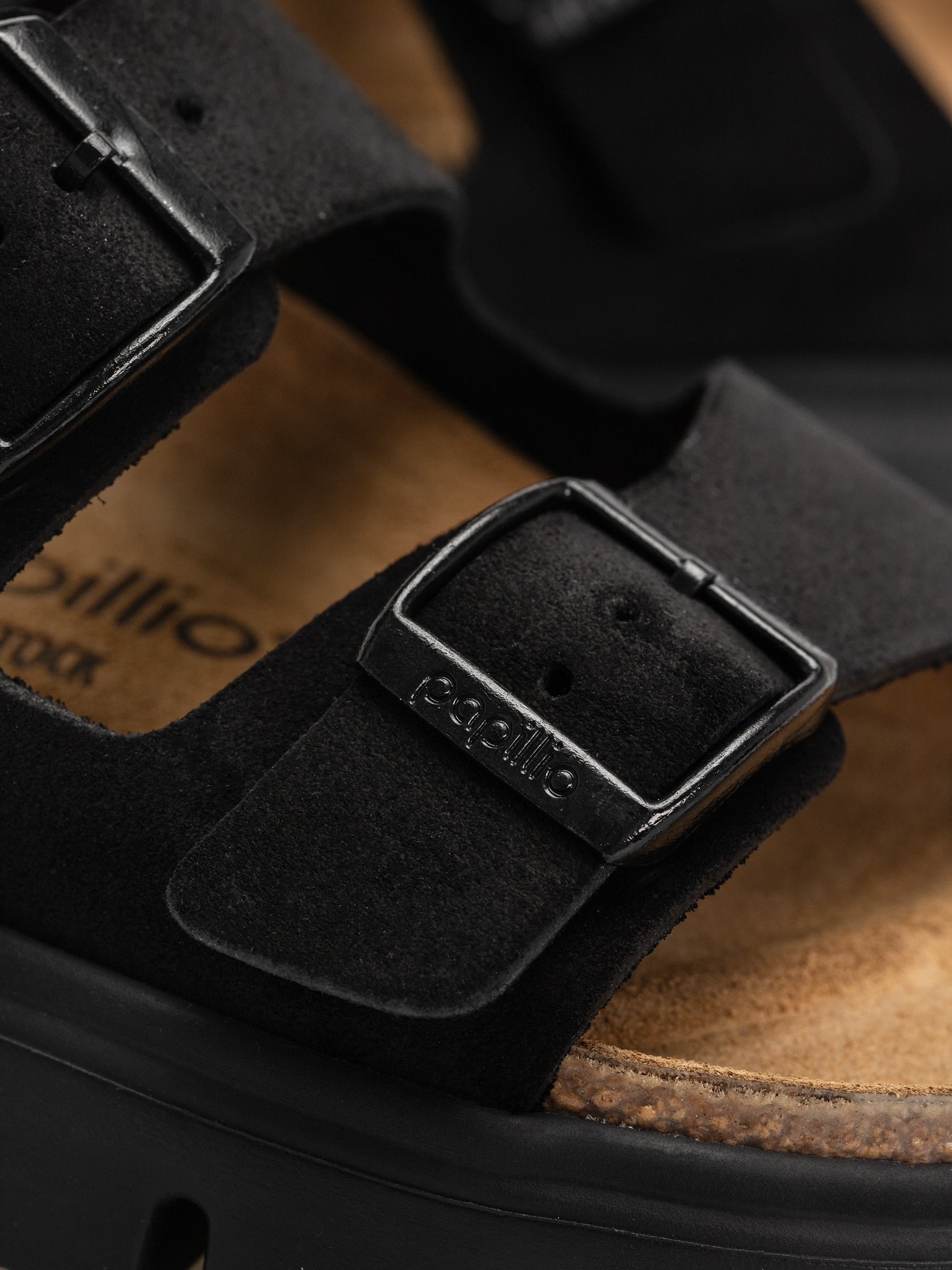 Шльопанці Birkenstock Arizona Chunky Suede Narrow Wmn (black/black)