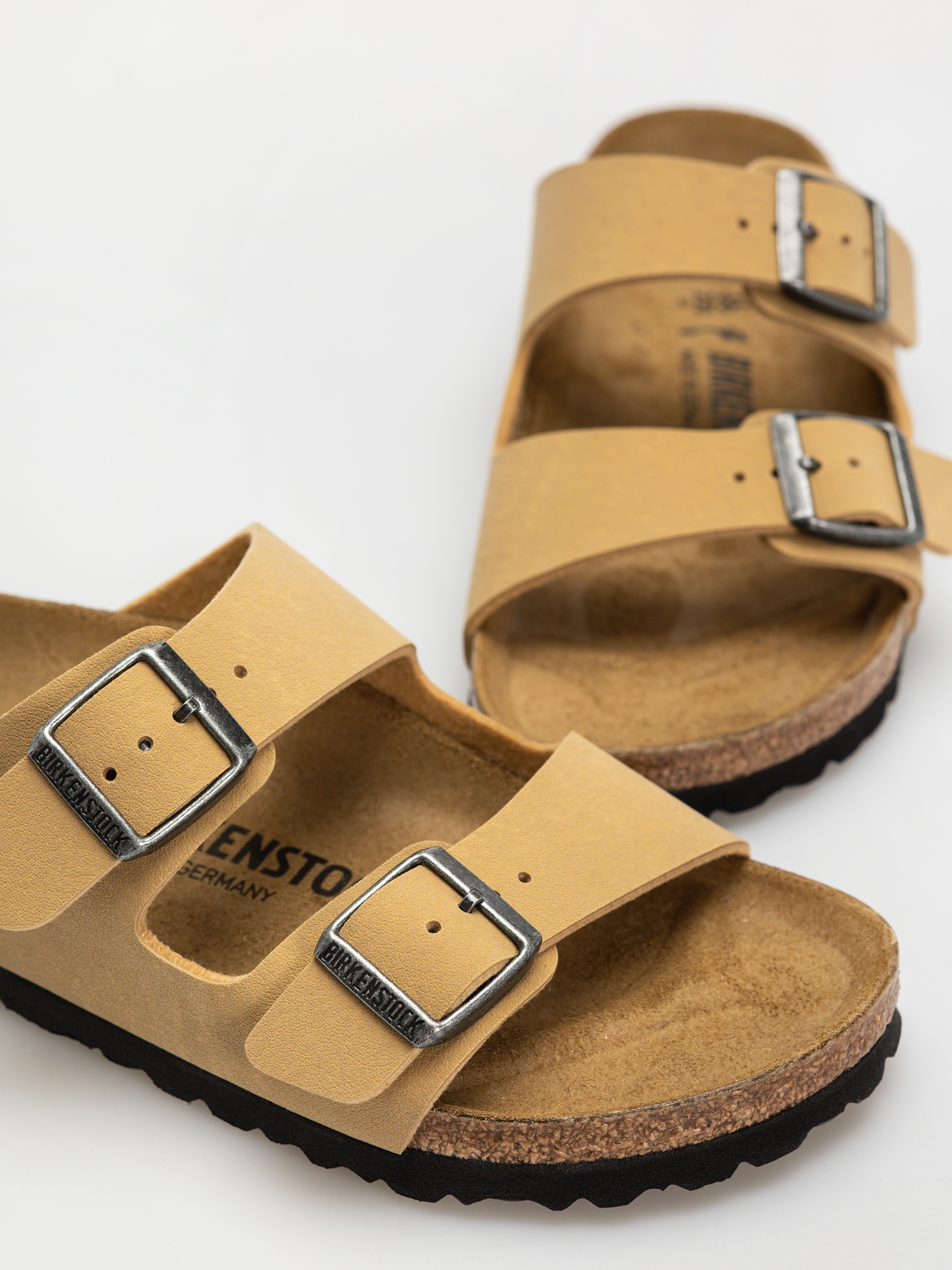 Шльопанці Birkenstock Arizona Birkibuc Narrow Wmn (latte cream)