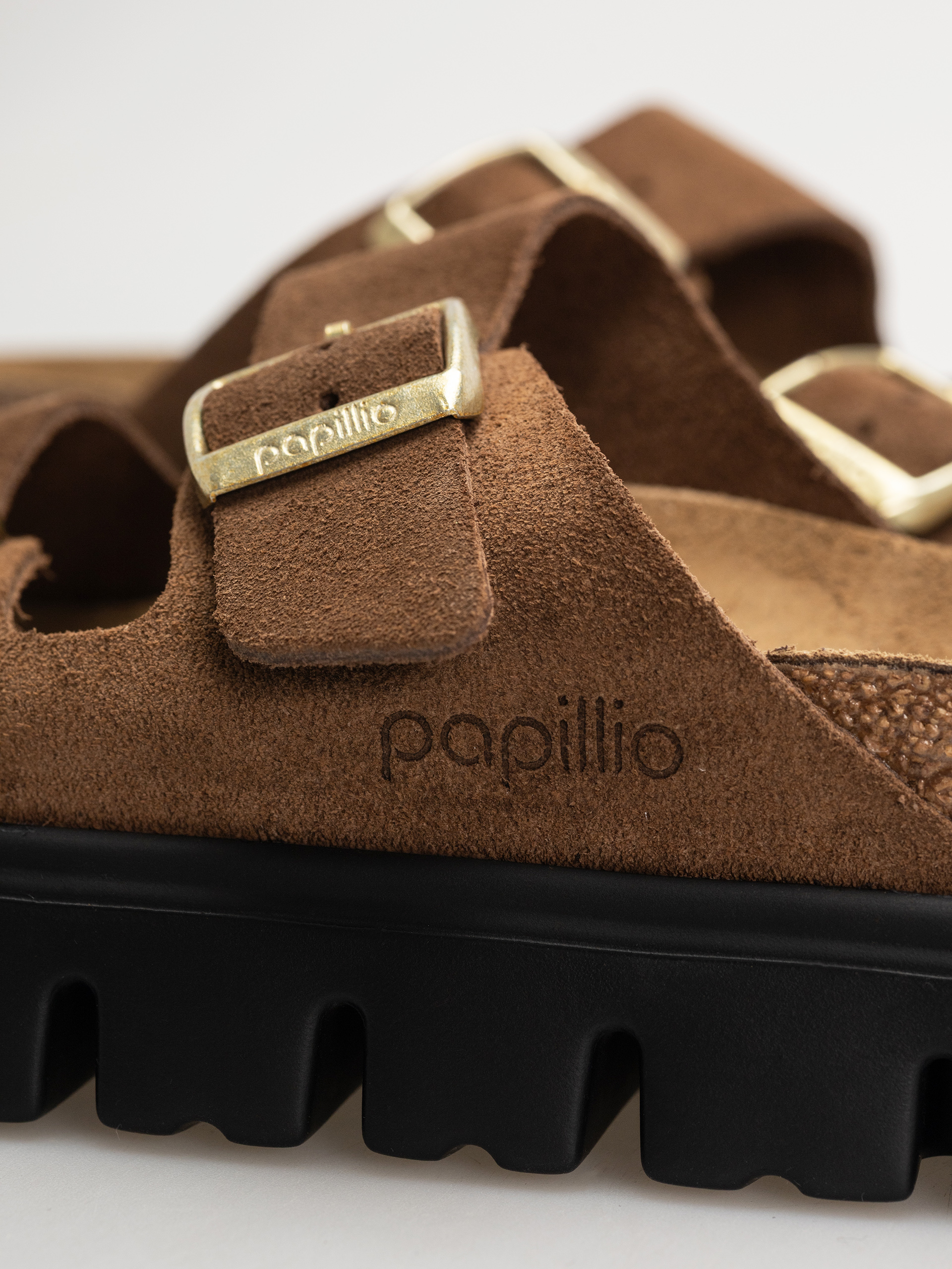 Шльопанці Birkenstock Arizona Chunky Suede Narrow Wmn (dark tea/black)