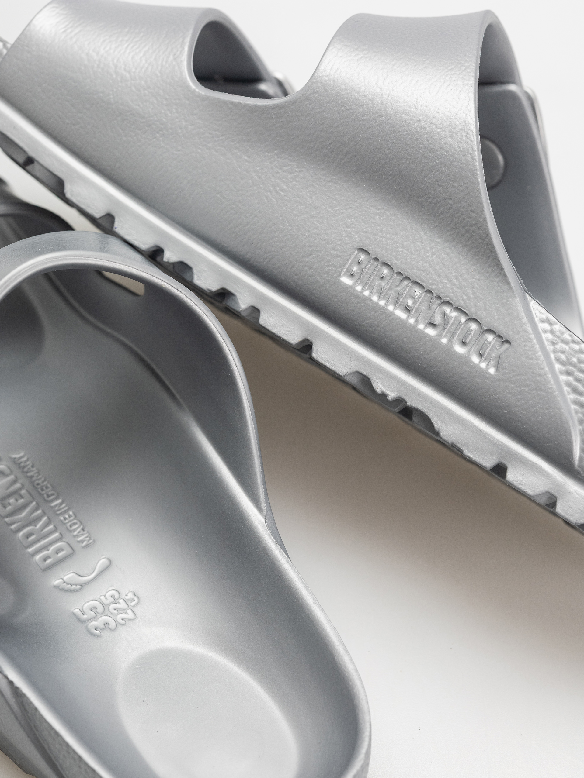 Шльопанці Birkenstock Arizona EVA Narrow Wmn (metallic silver)