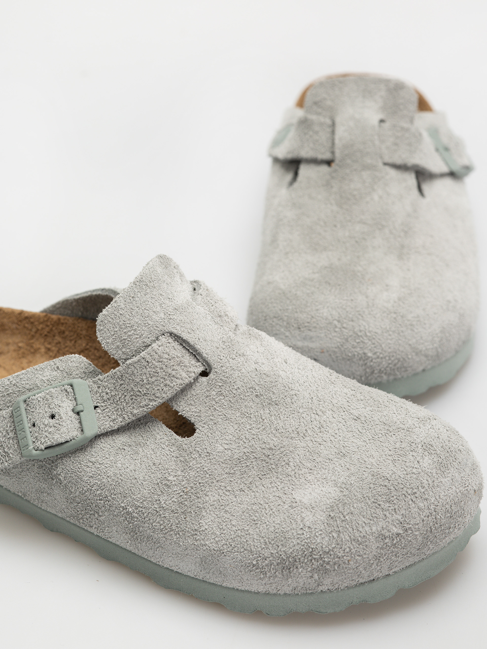 Шльопанці Birkenstock Boston Suede Leather Narrow Wmn (pure sage)