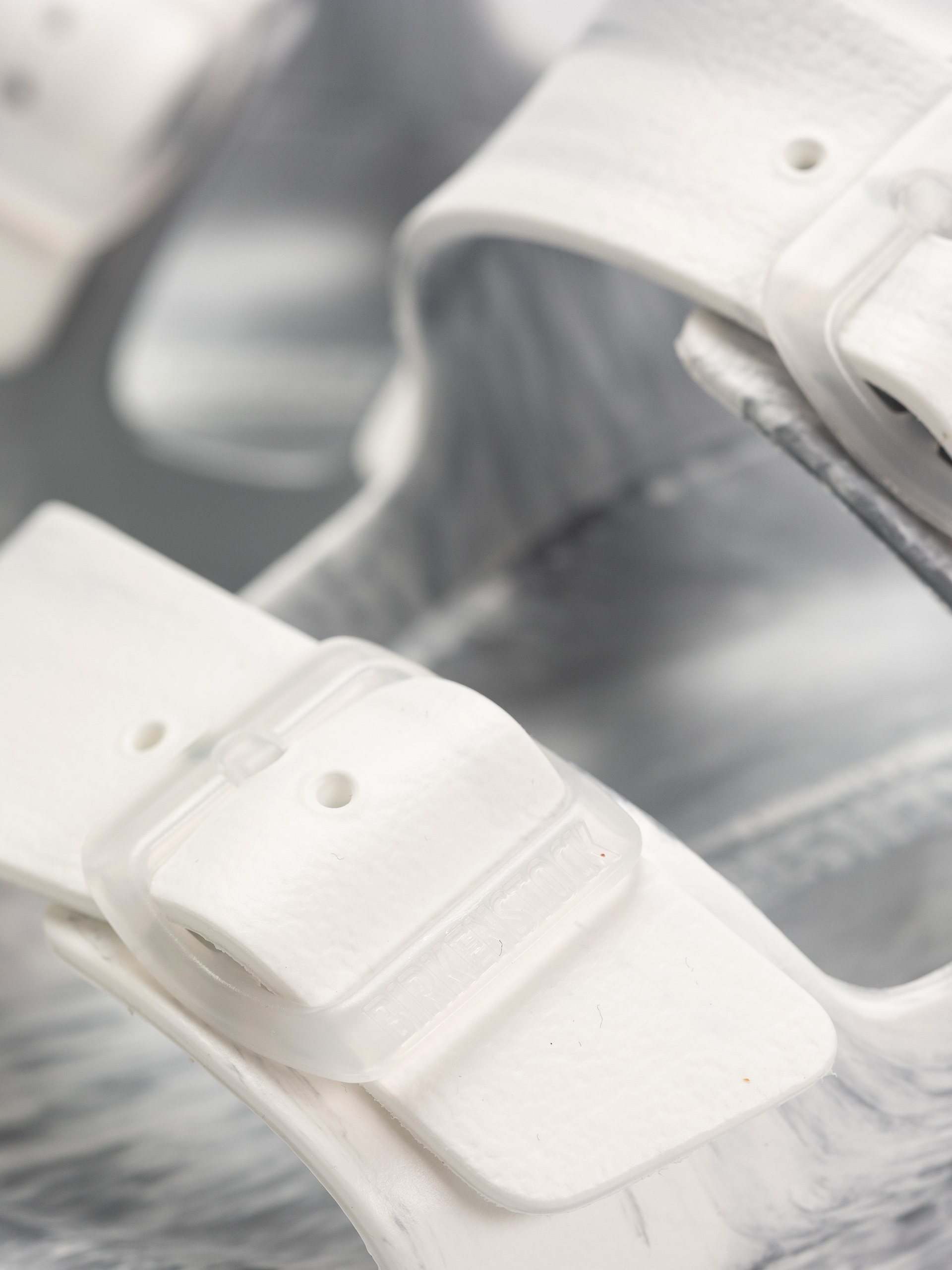 Шльопанці Birkenstock Arizona EVA Narrow Wmn (metallic silver multi)