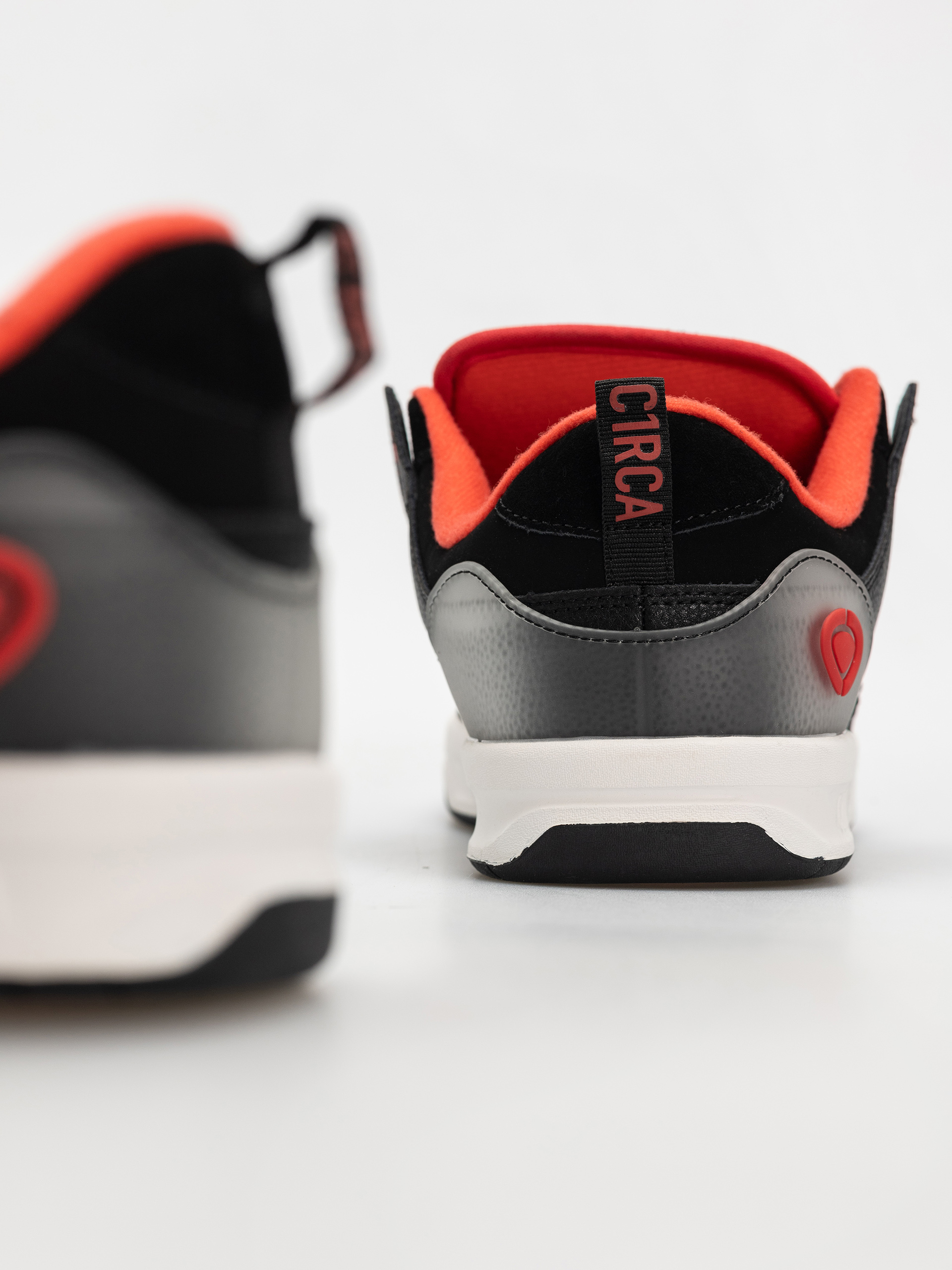 Взуття Circa Tave Tt (black/rubicondo)