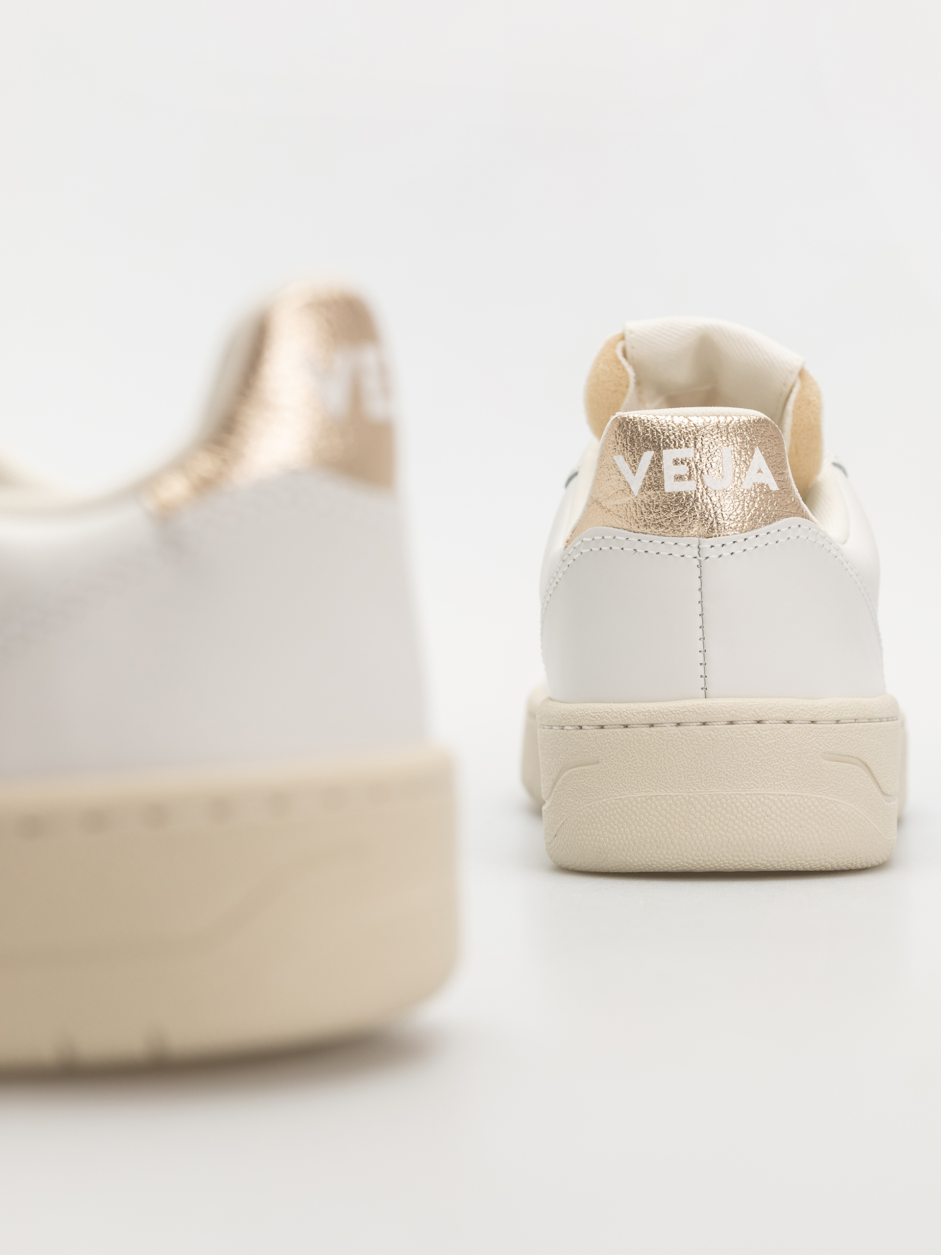 Взуття Veja V-10 Wmn (extra white platine)