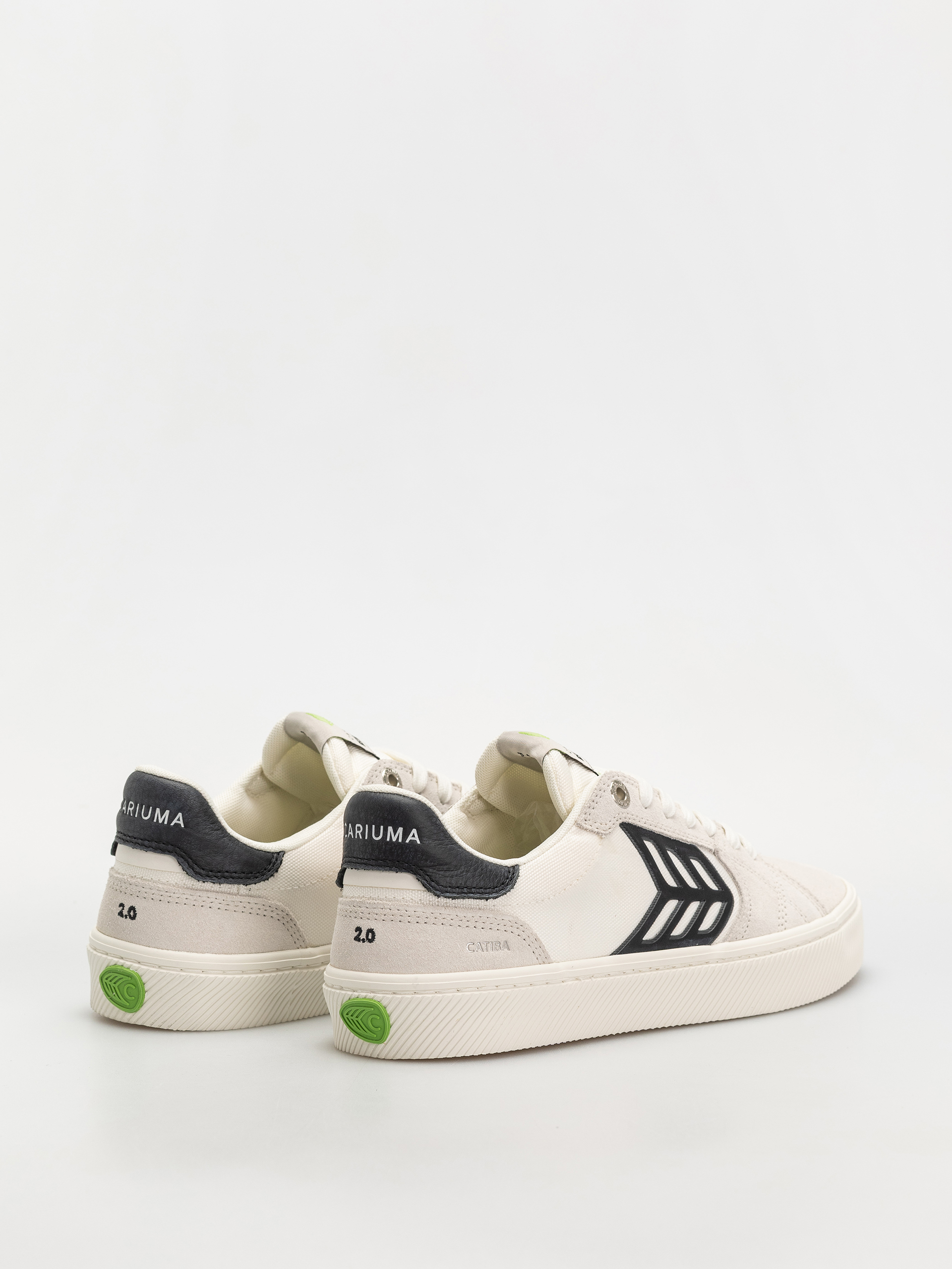 Взуття Cariuma Catiba Pro 2.0 (smoke white suede off white cordura black logo)