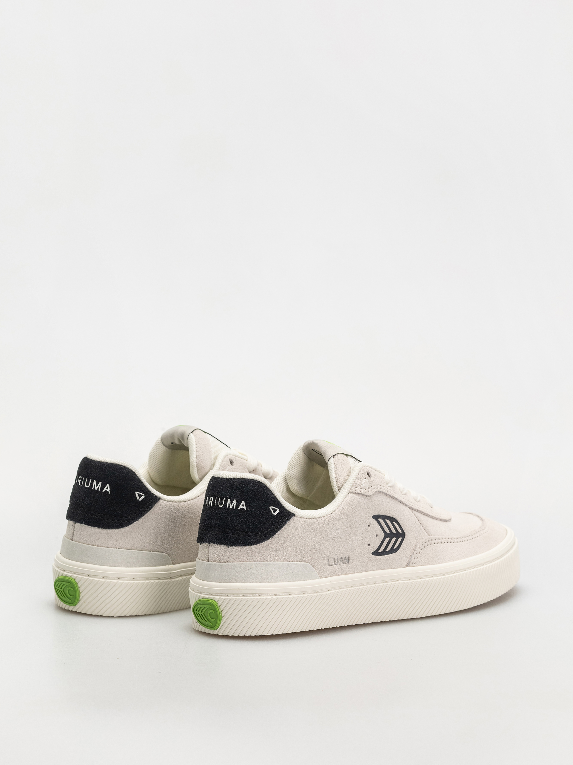 Взуття Cariuma Luan Pro Wmn (smoke white suede black logo)