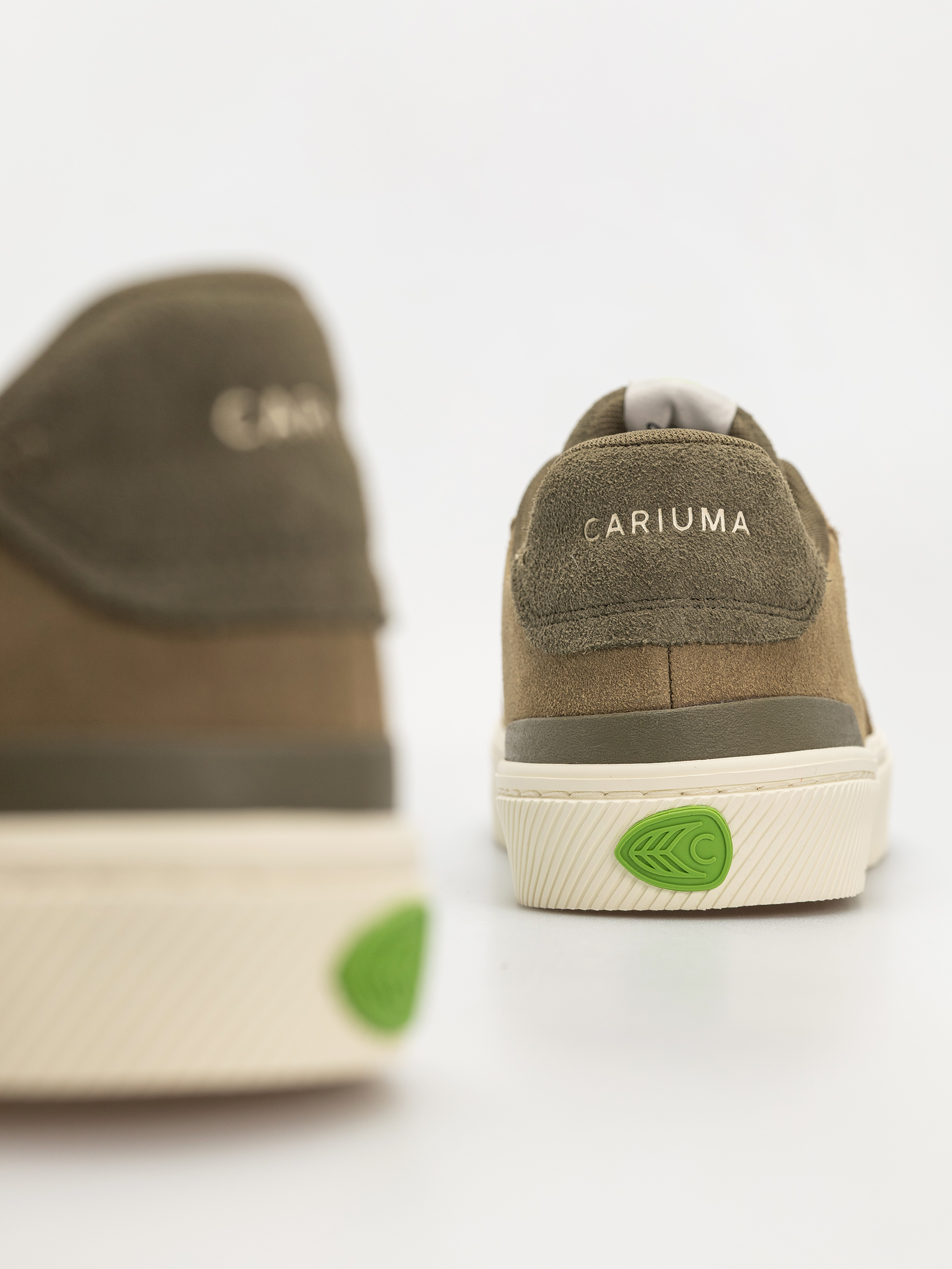 Взуття Cariuma Luan Pro Wmn (olive green suede ivory logo burnt olive)