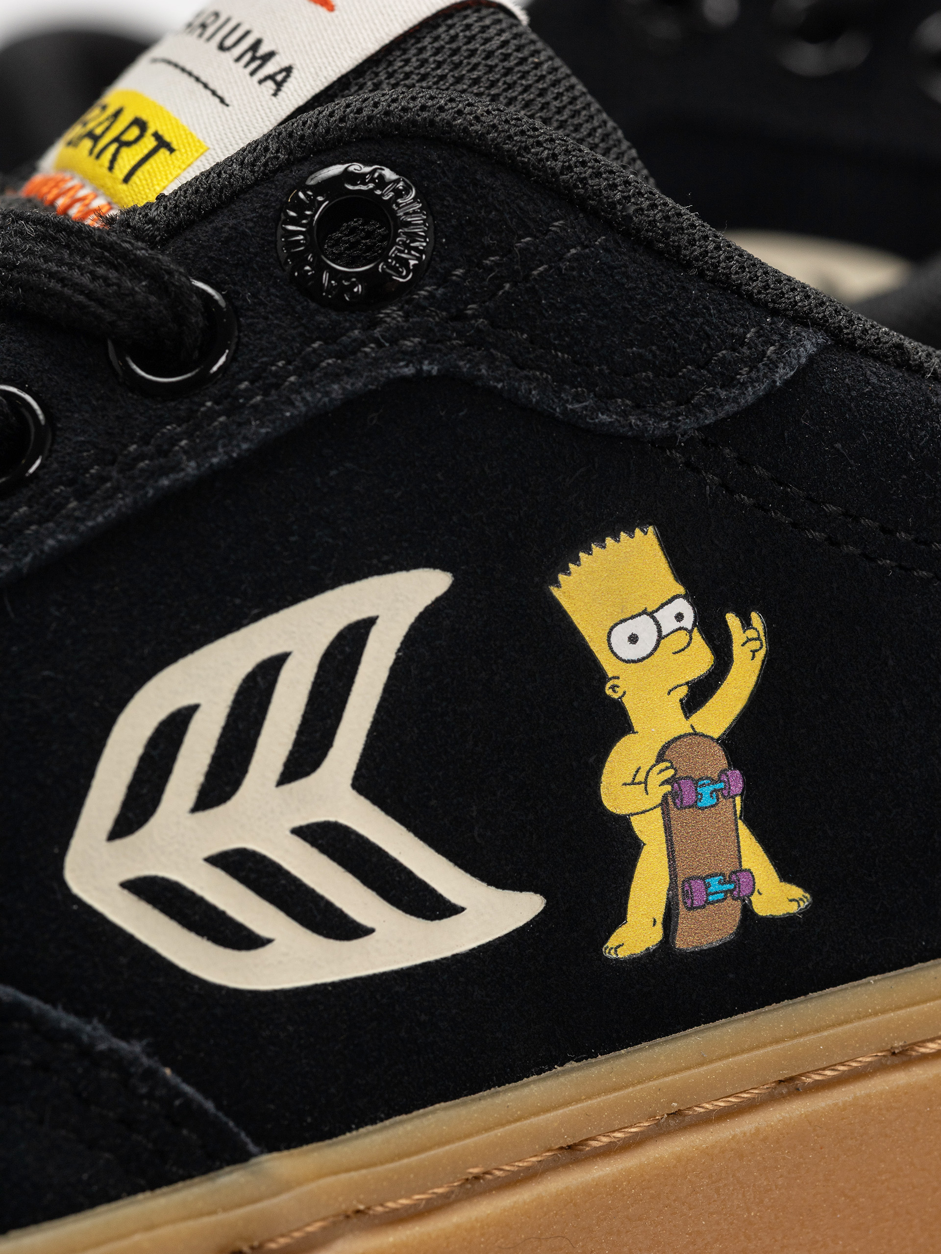 Взуття Cariuma Simpsons Naioca (black suede bart skateboard)