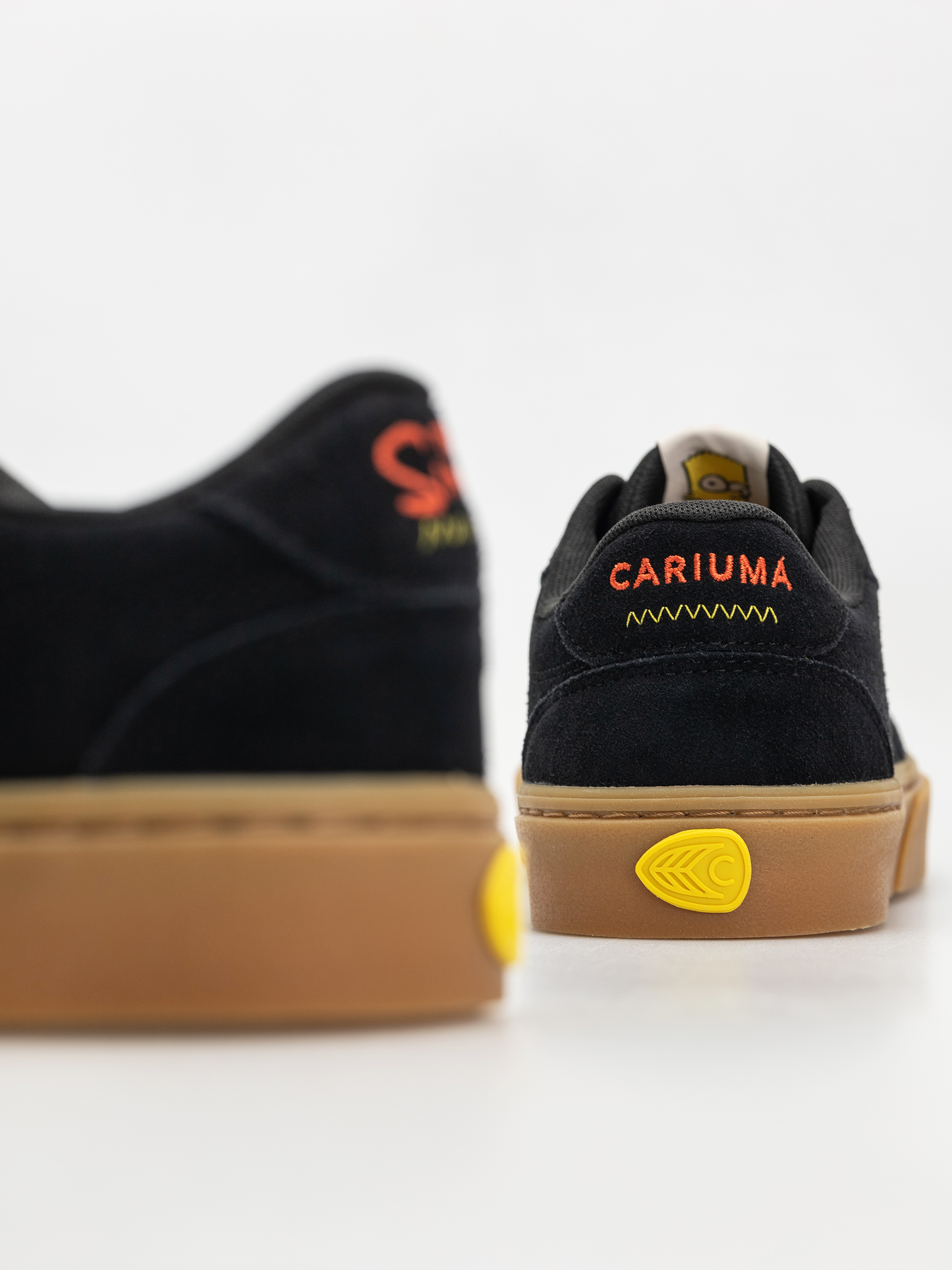 Взуття Cariuma Simpsons Naioca (black suede bart skateboard)