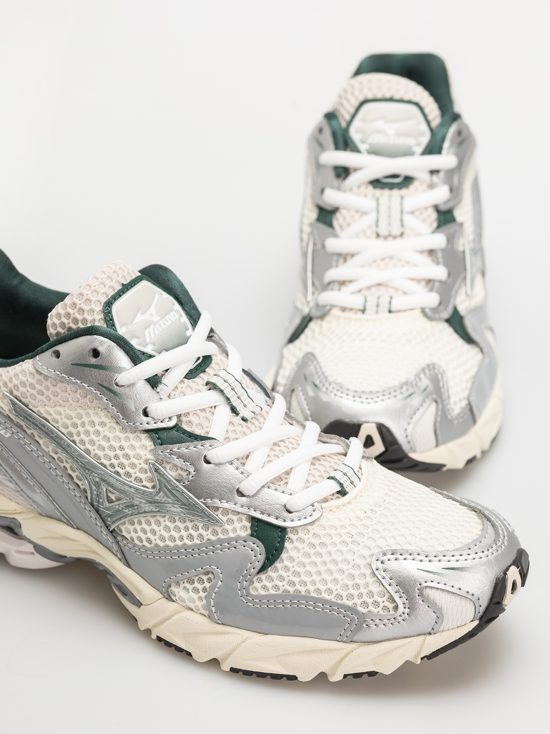 Взуття Mizuno Wave Rider 10 (snow white/slate/bistro green)