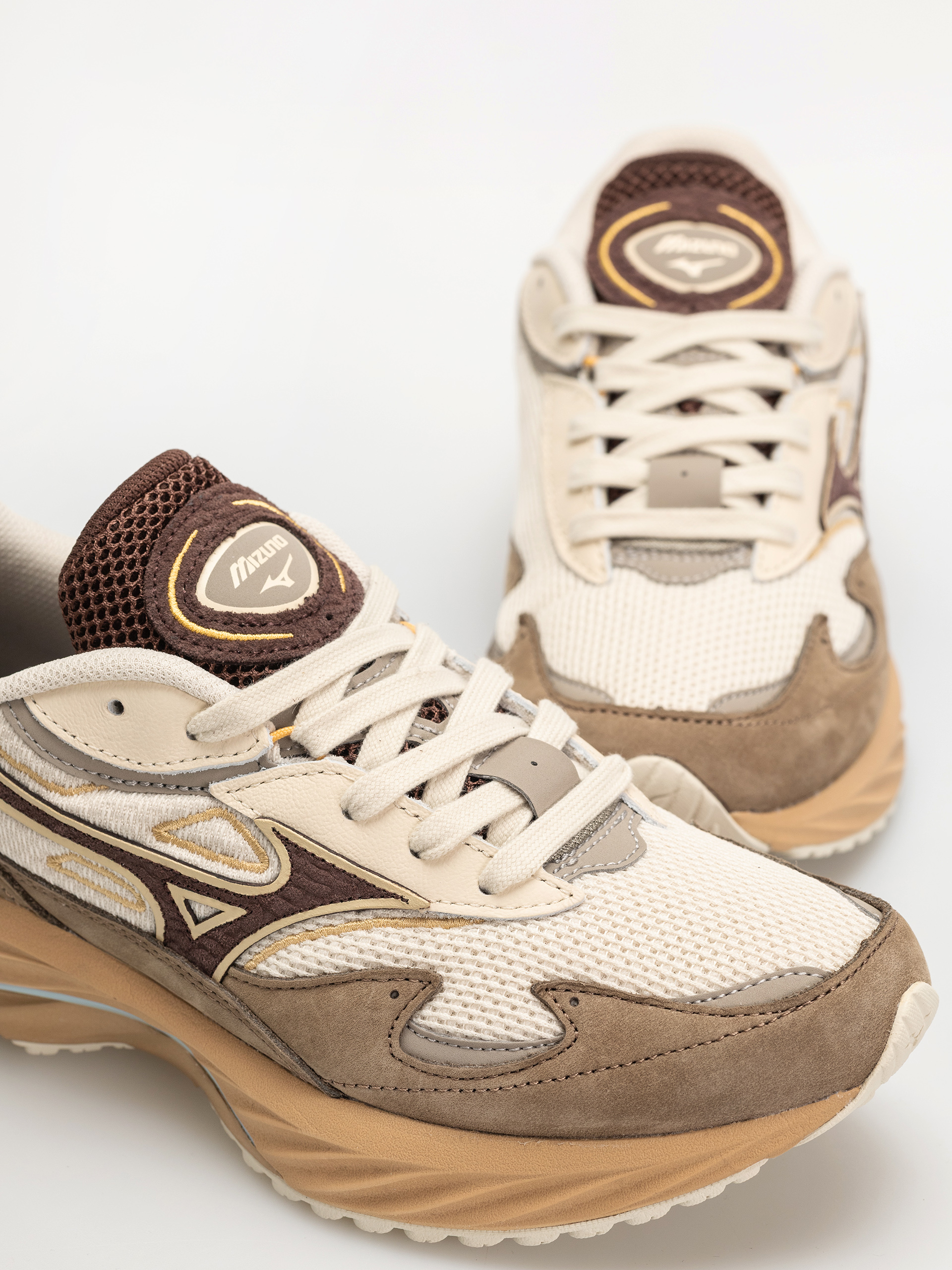 Взуття Mizuno Wave Rider Βeta Premium (vintage khaki/chicory coffee/lantana)