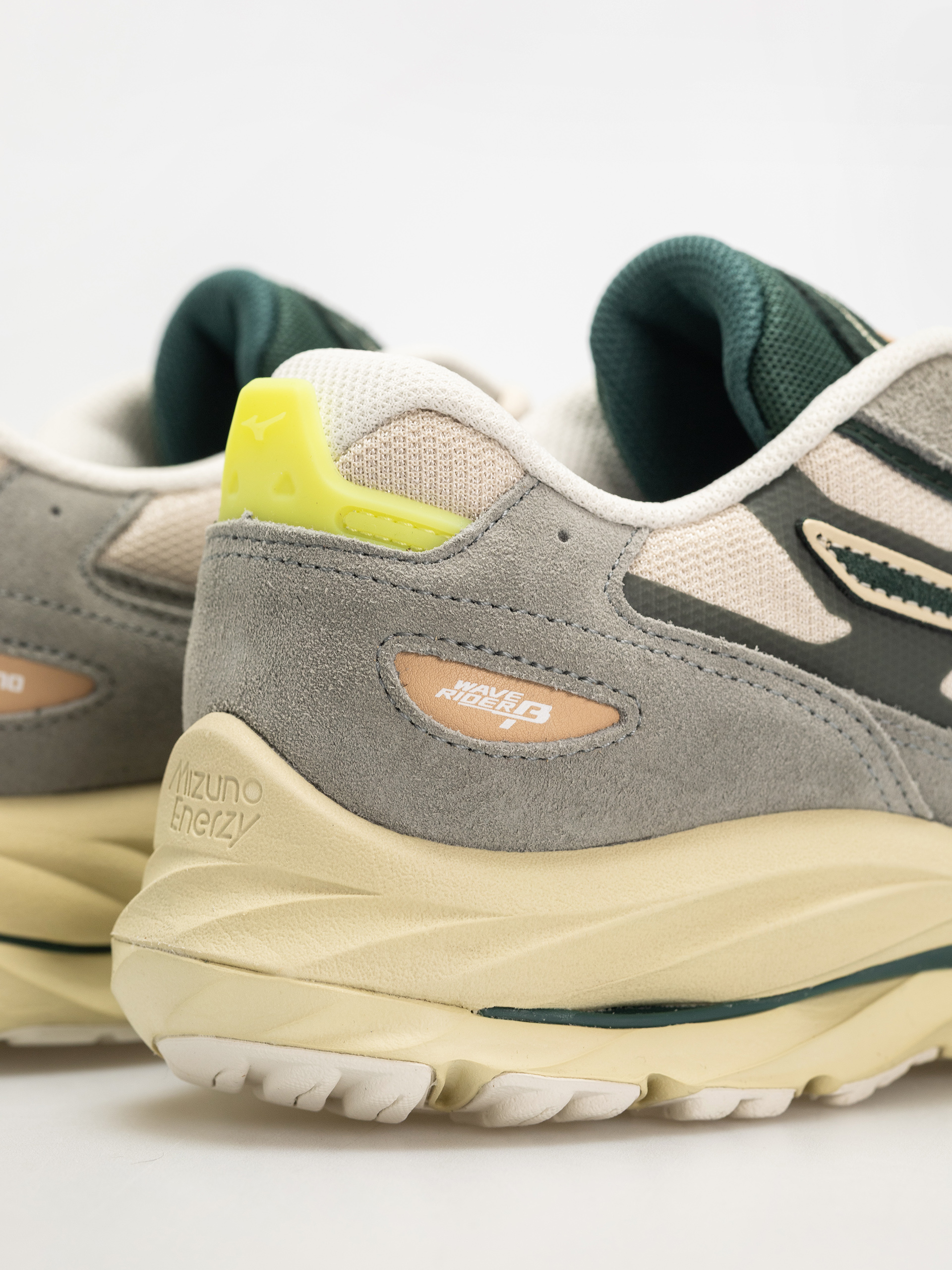 Взуття Mizuno Wave Rider Beta (shadow/pine grove/summer sand)