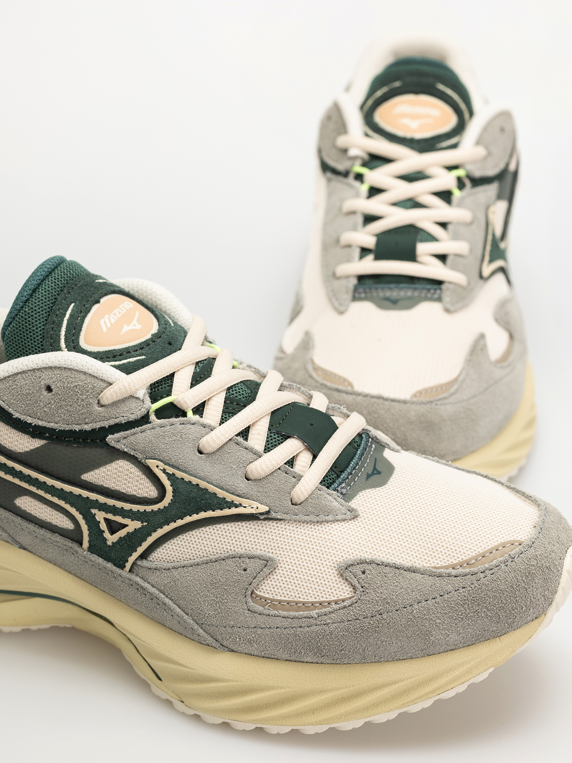 Взуття Mizuno Wave Rider Beta (shadow/pine grove/summer sand)