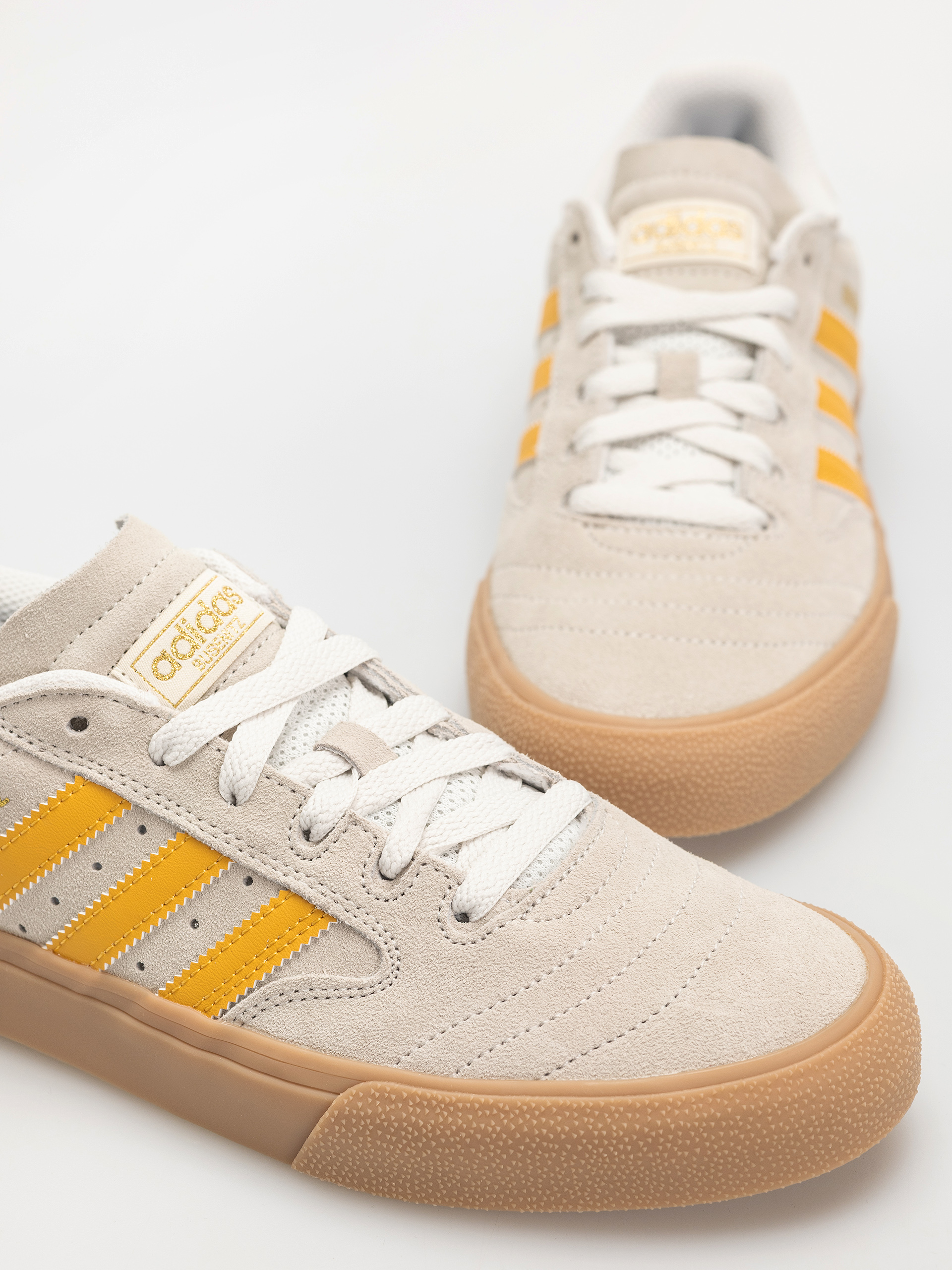 Взуття adidas Busenitz Vulc II (crywht/preyel/goldmt)