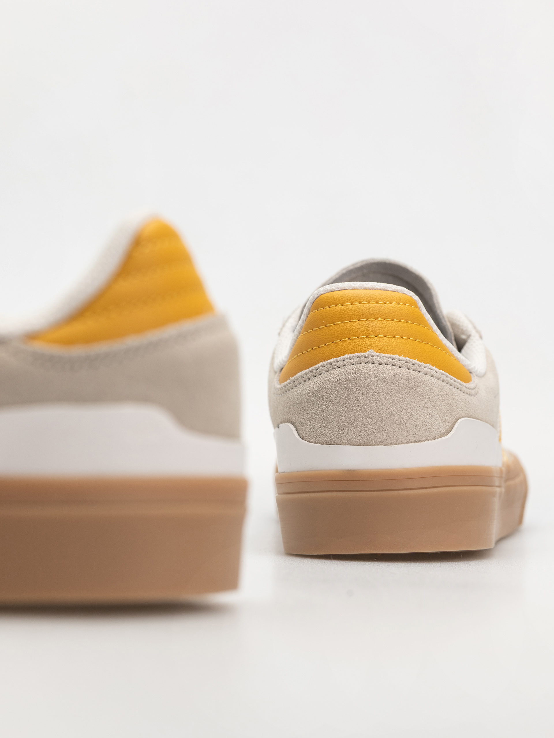 Взуття adidas Busenitz Vulc II (crywht/preyel/goldmt)