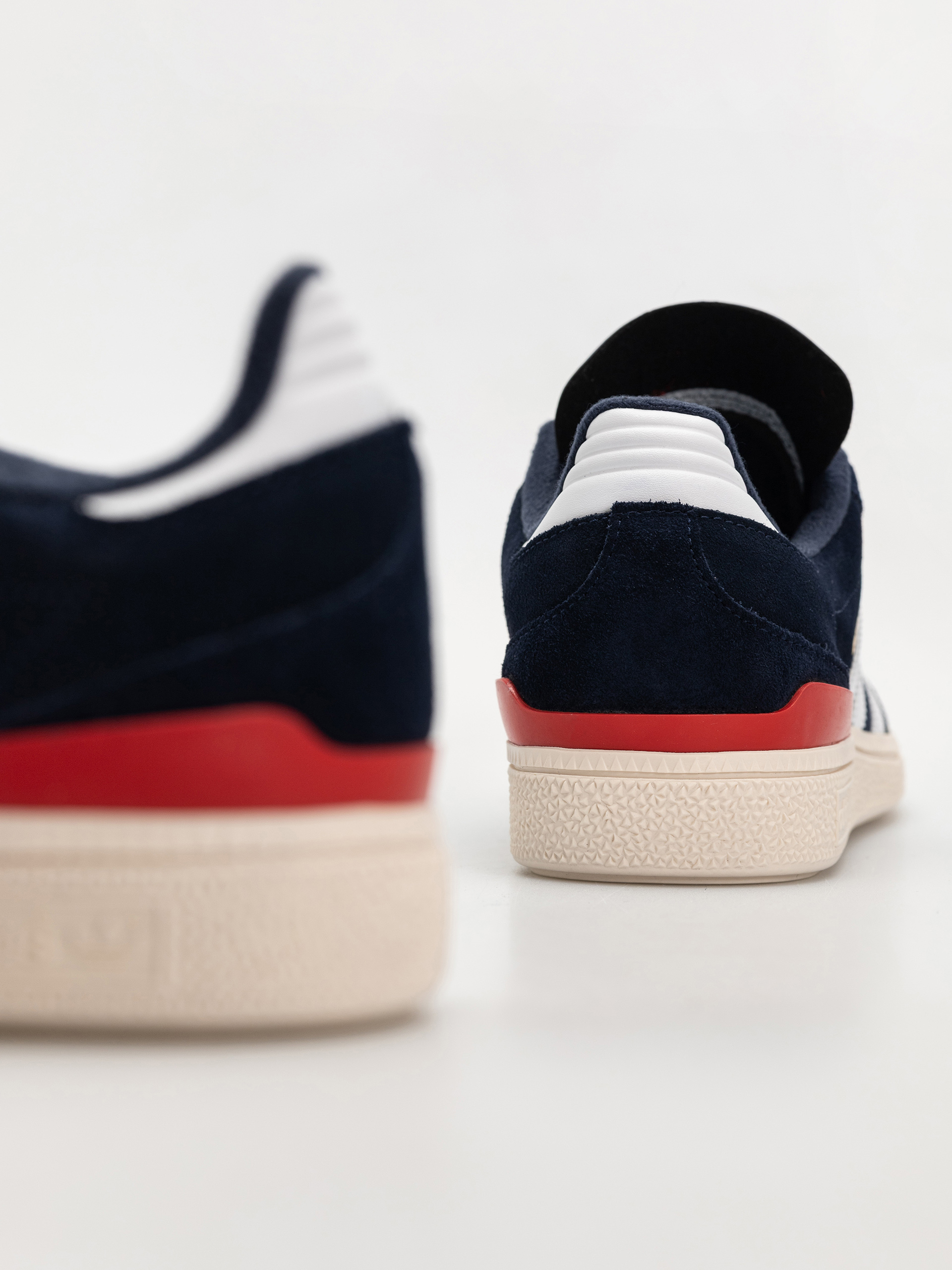 Взуття adidas Busenitz (conavy/ftwwht/betsca)