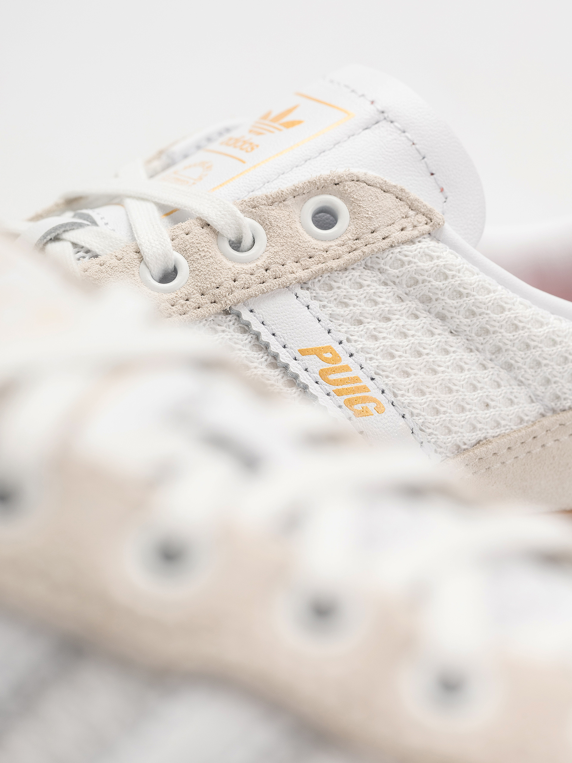 Взуття adidas Puig Indoor (wonwhi/ftwwht/gum4)