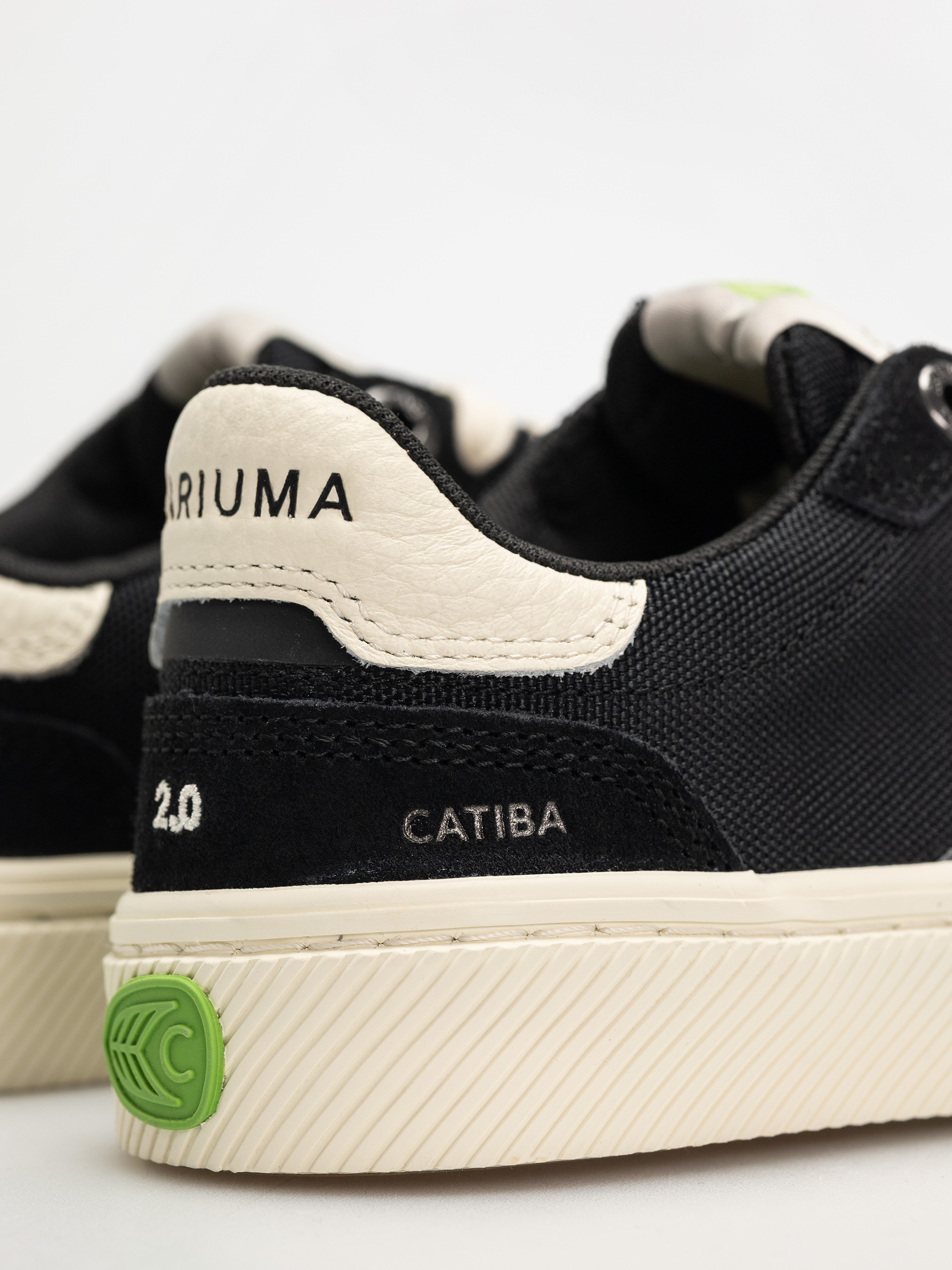 Взуття Cariuma Catiba Pro 2.0 Wmn (black suede and cordura ivory logo)