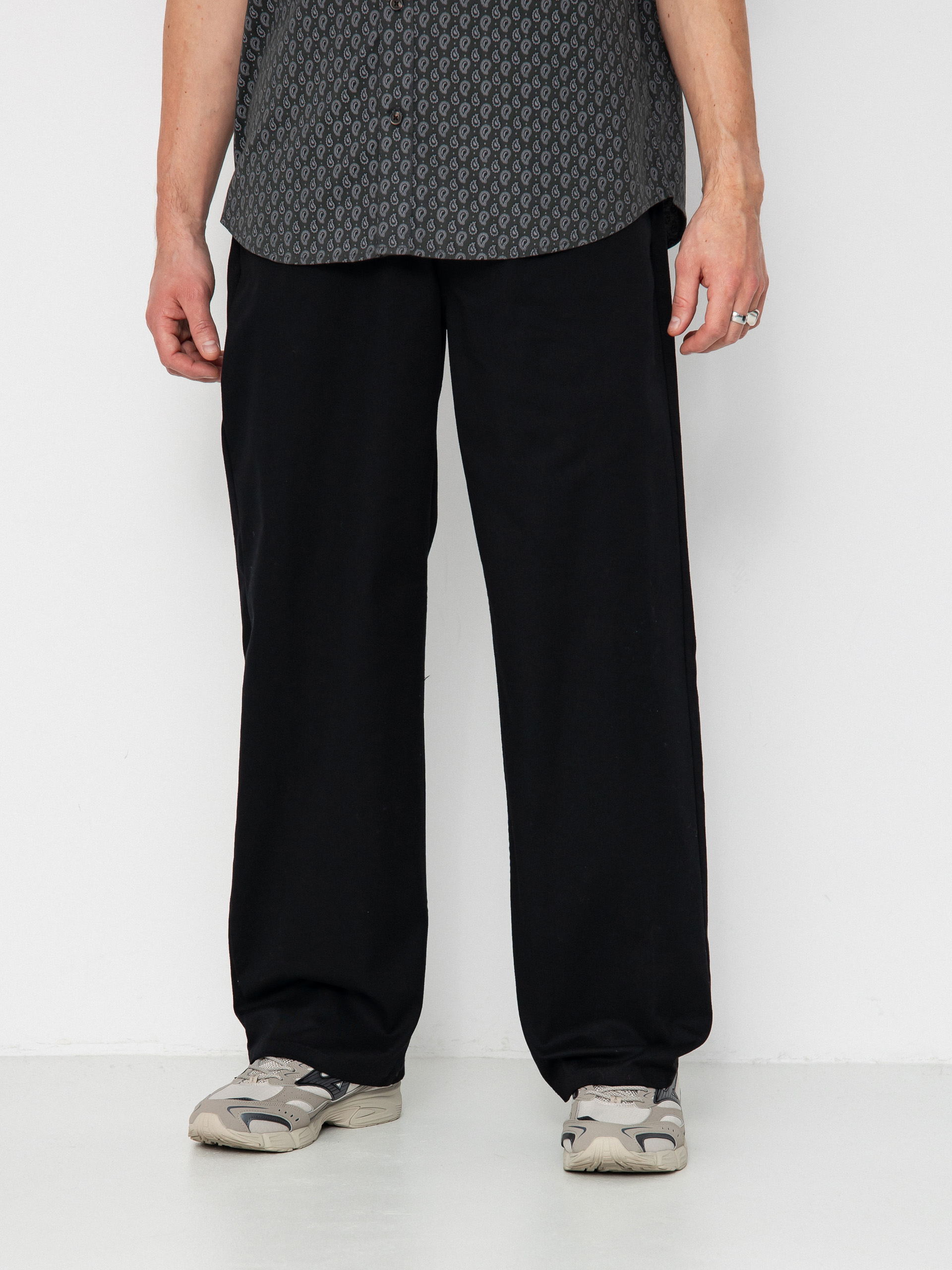 u0428u0442u0430u043du0438 Brixton Baggy Skate (black)