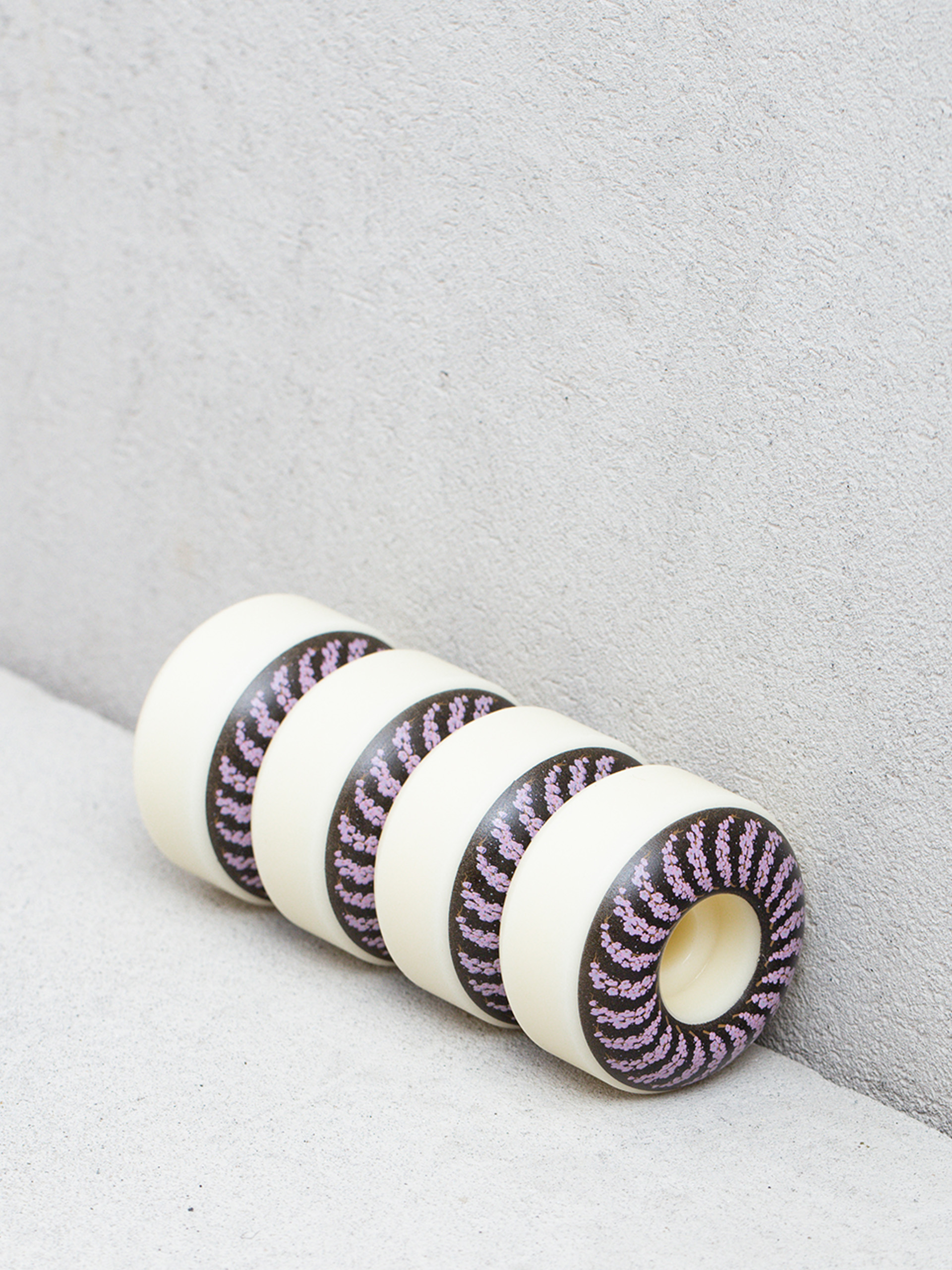 Колеса Spitfire F4 99D Yuto Cherry Blossom Classics (natural)