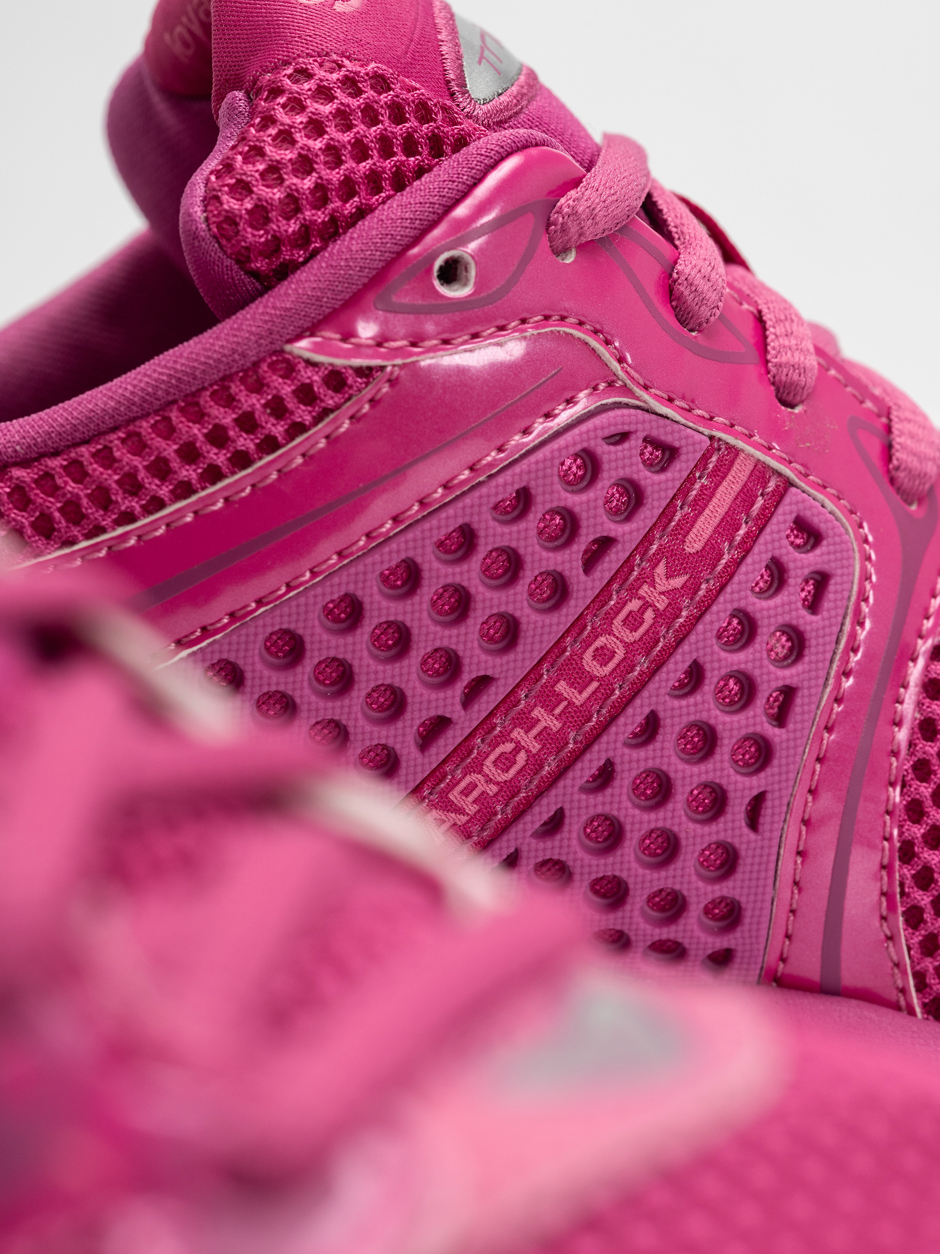 Взуття Saucony Progrid Triumph 4 (pink)