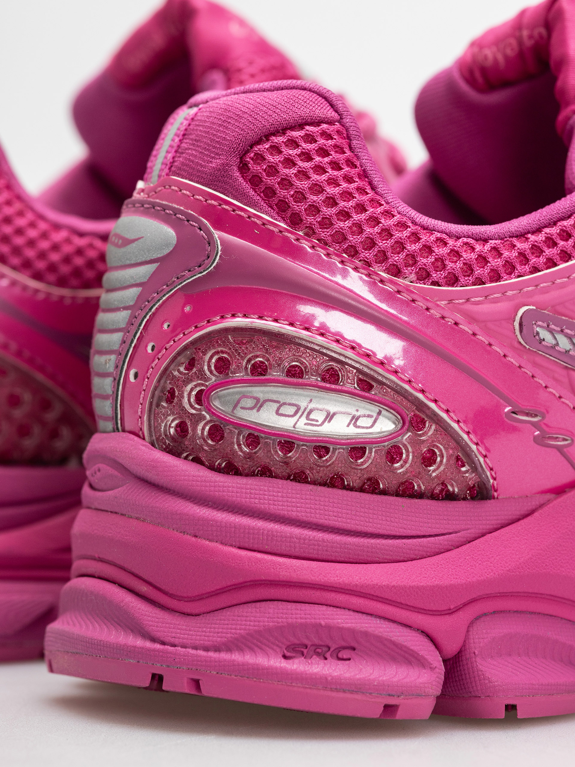 Взуття Saucony Progrid Triumph 4 (pink)