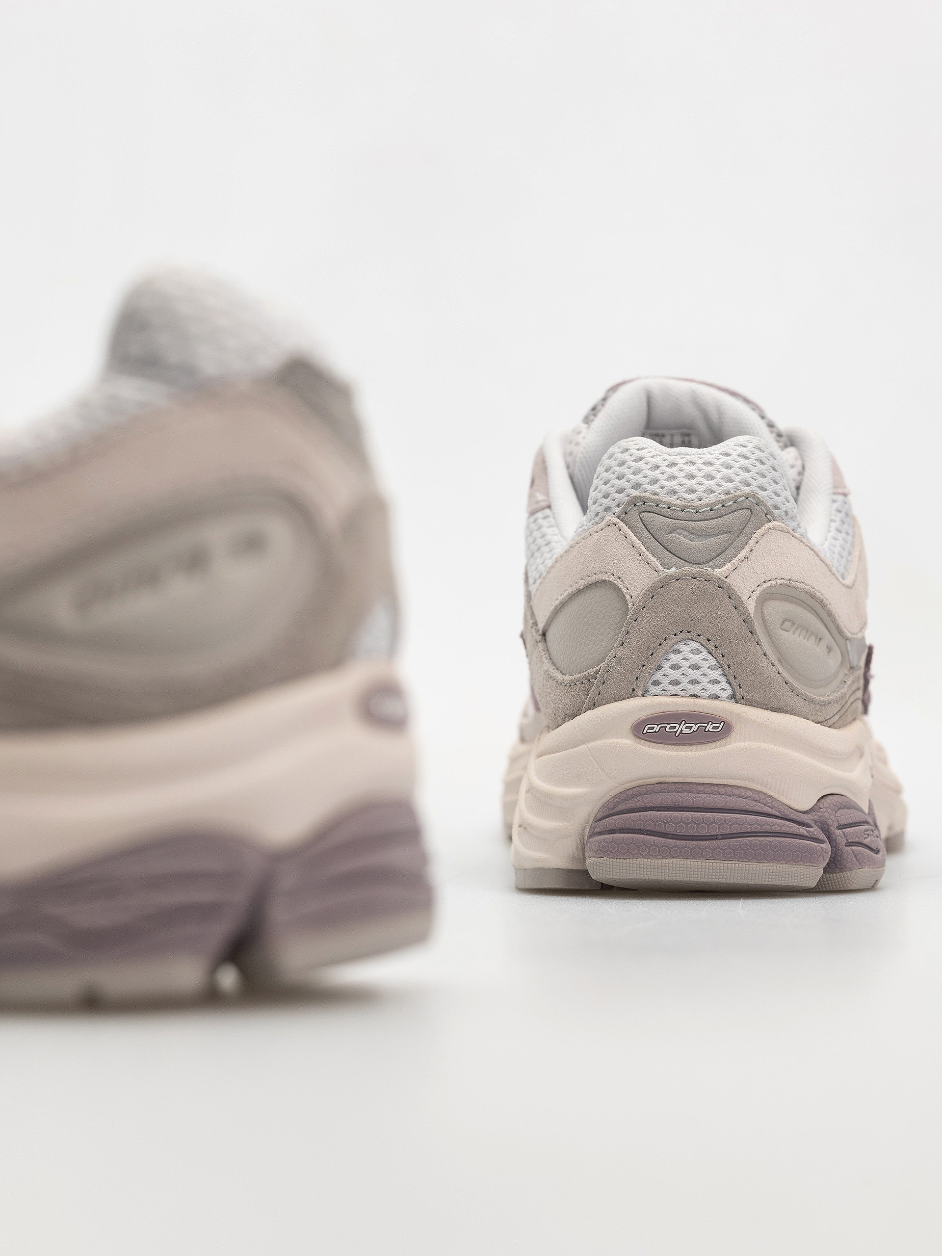 Взуття Saucony Progrid Omni 9 (lght grey/lilac)