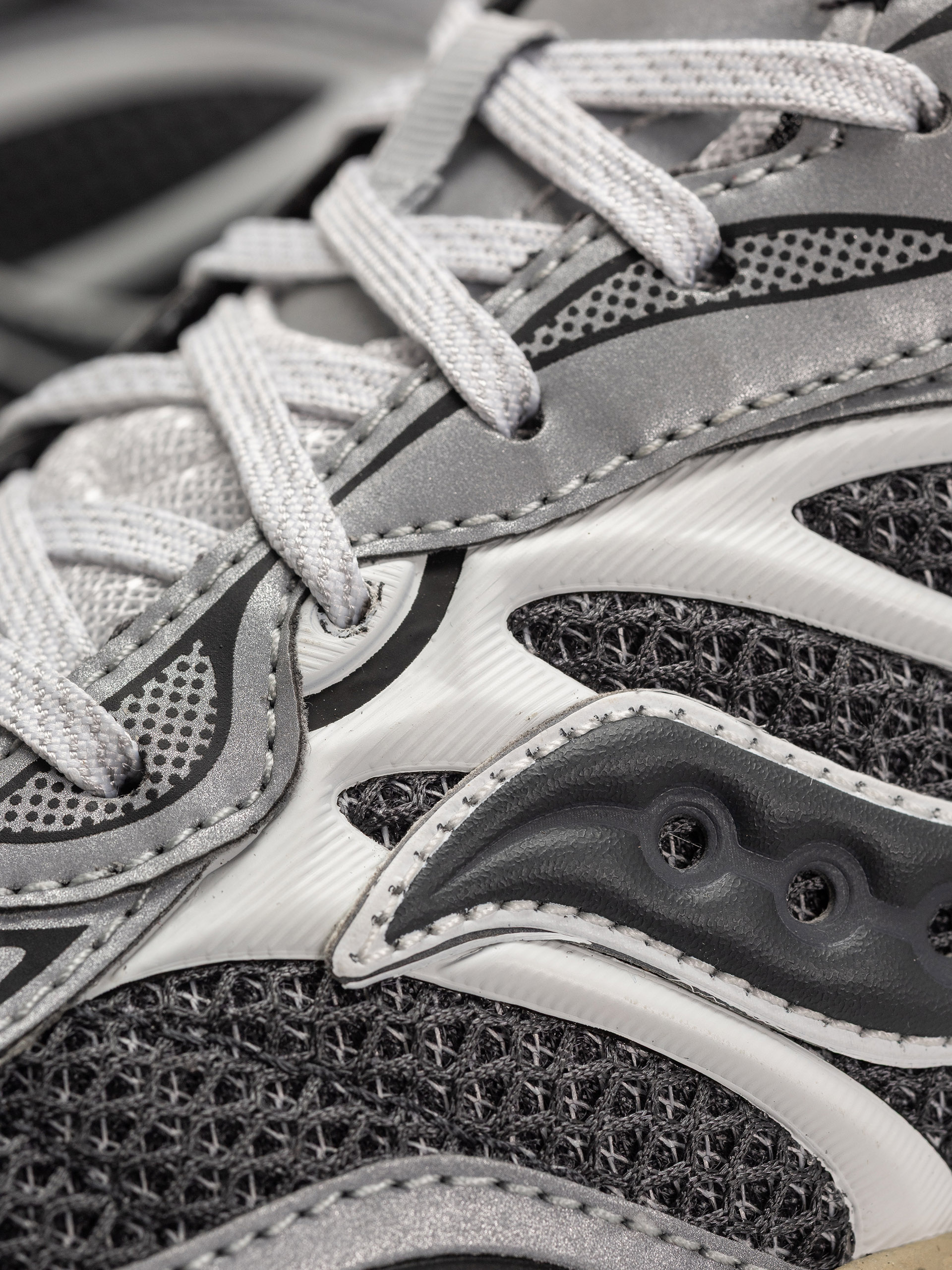 Взуття Saucony Progrid Omni 9 - сірий (grey/silver)