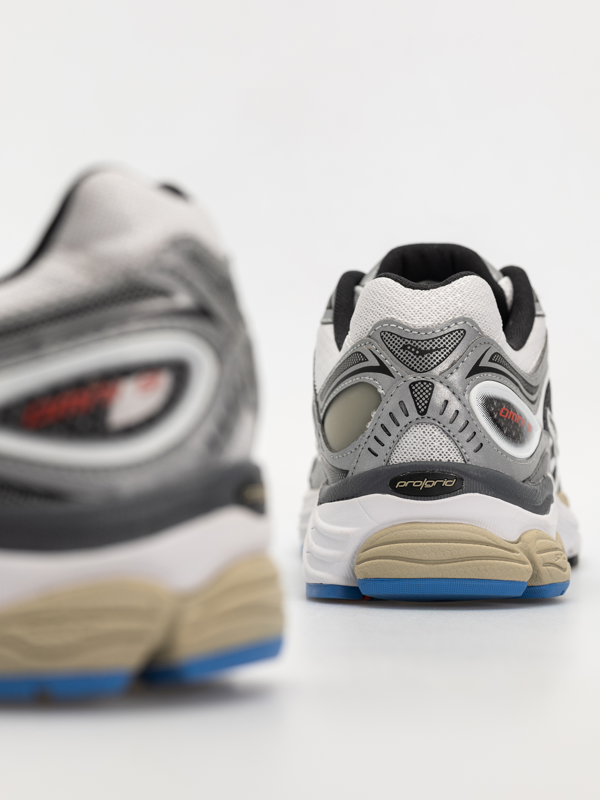 Взуття Saucony Progrid Omni 9 - сірий (grey/silver)