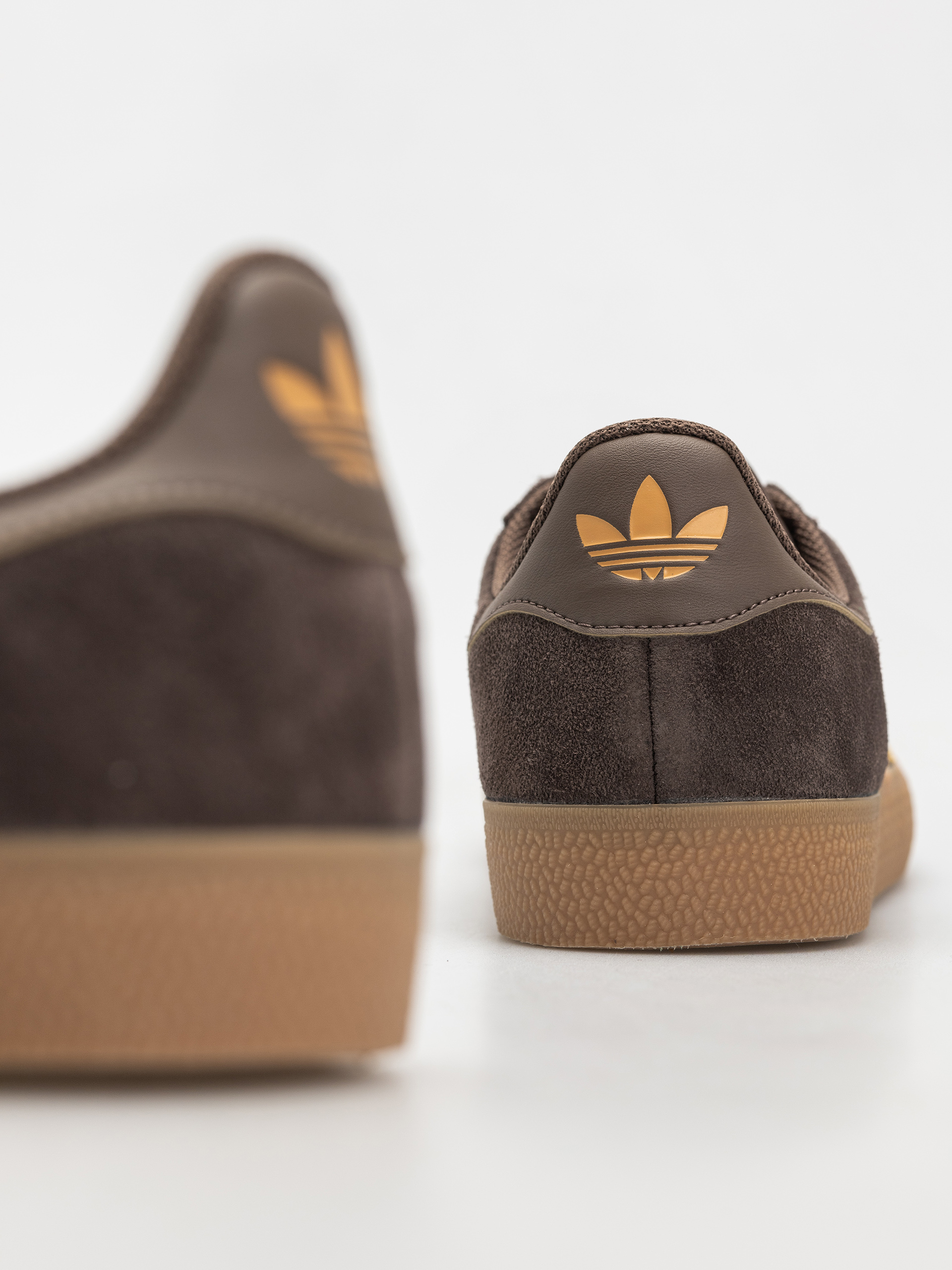 Взуття adidas Gazelle ADV (crywht/crywht/gum4)