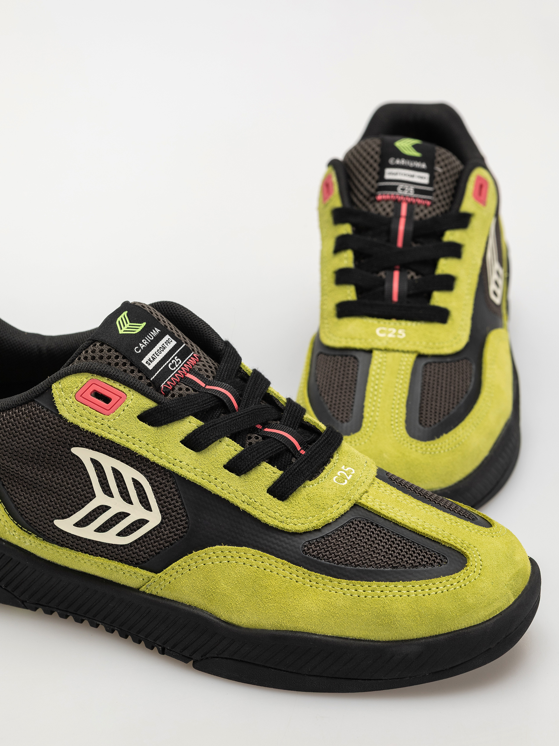 Взуття Cariuma Skategoat C25 Pro (lime green suede black mesh ivory logo pink)