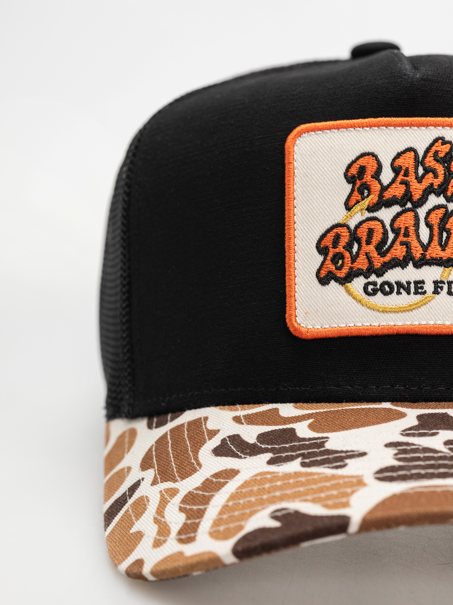 Кепка Brixton Bass Brains Gf Mp Trucker (camo/black)