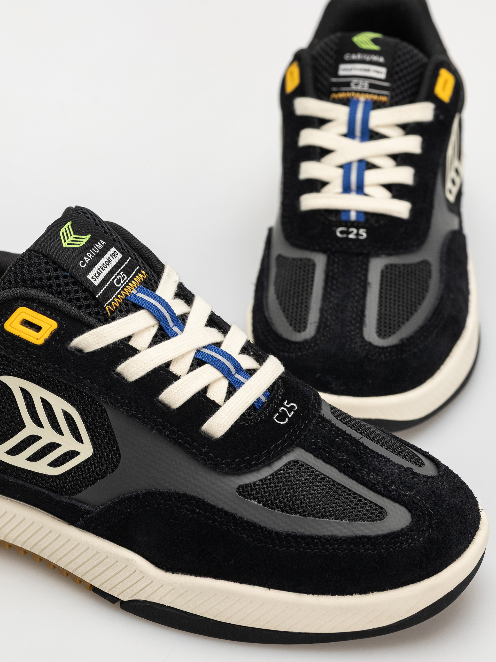 Взуття Cariuma Skategoat C25 Pro (black suede and mesh ivory logo yellow)
