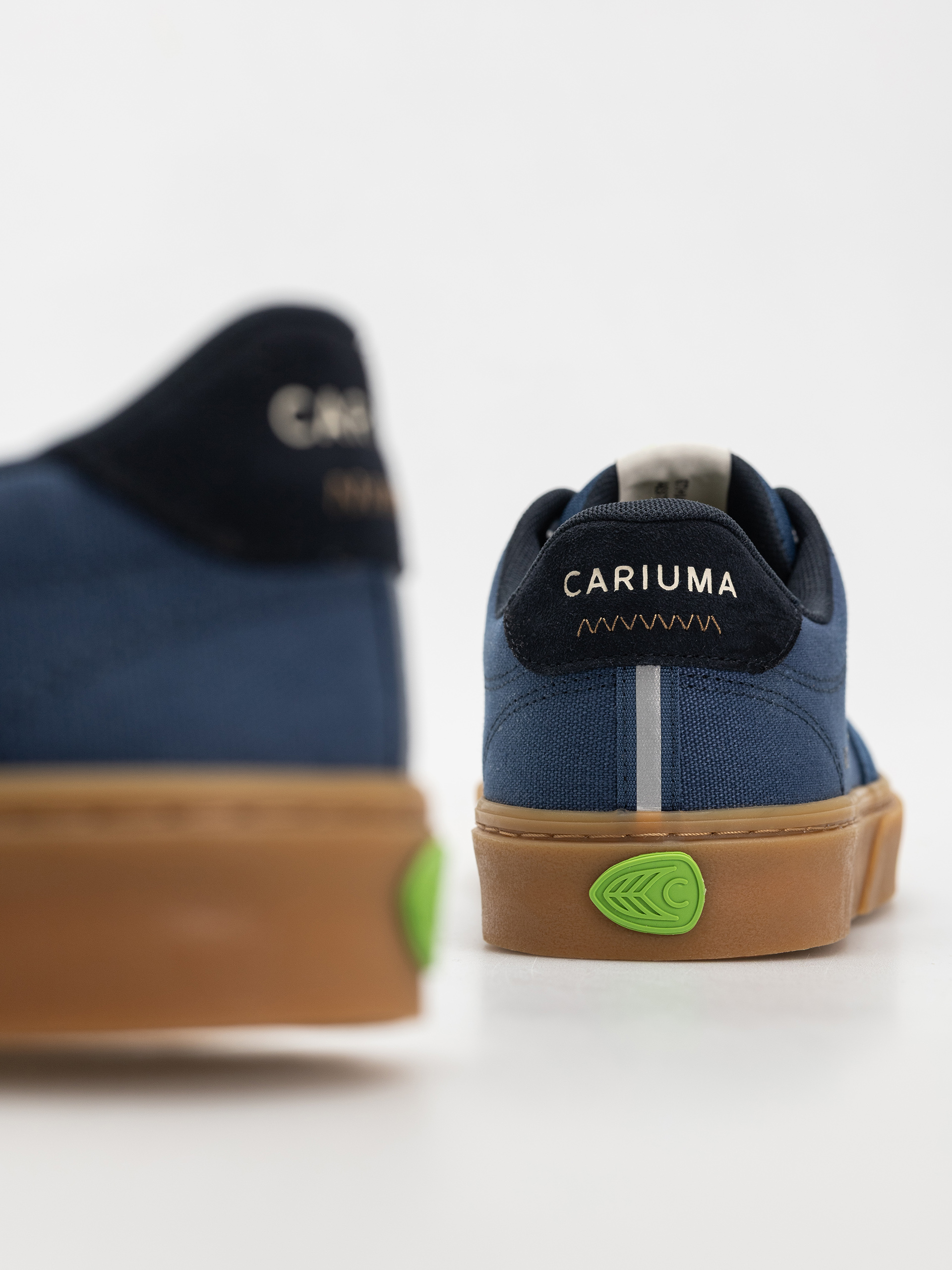 Взуття Cariuma Naioca Pro (gum shadow blue suede and canvas ivory logo navy)