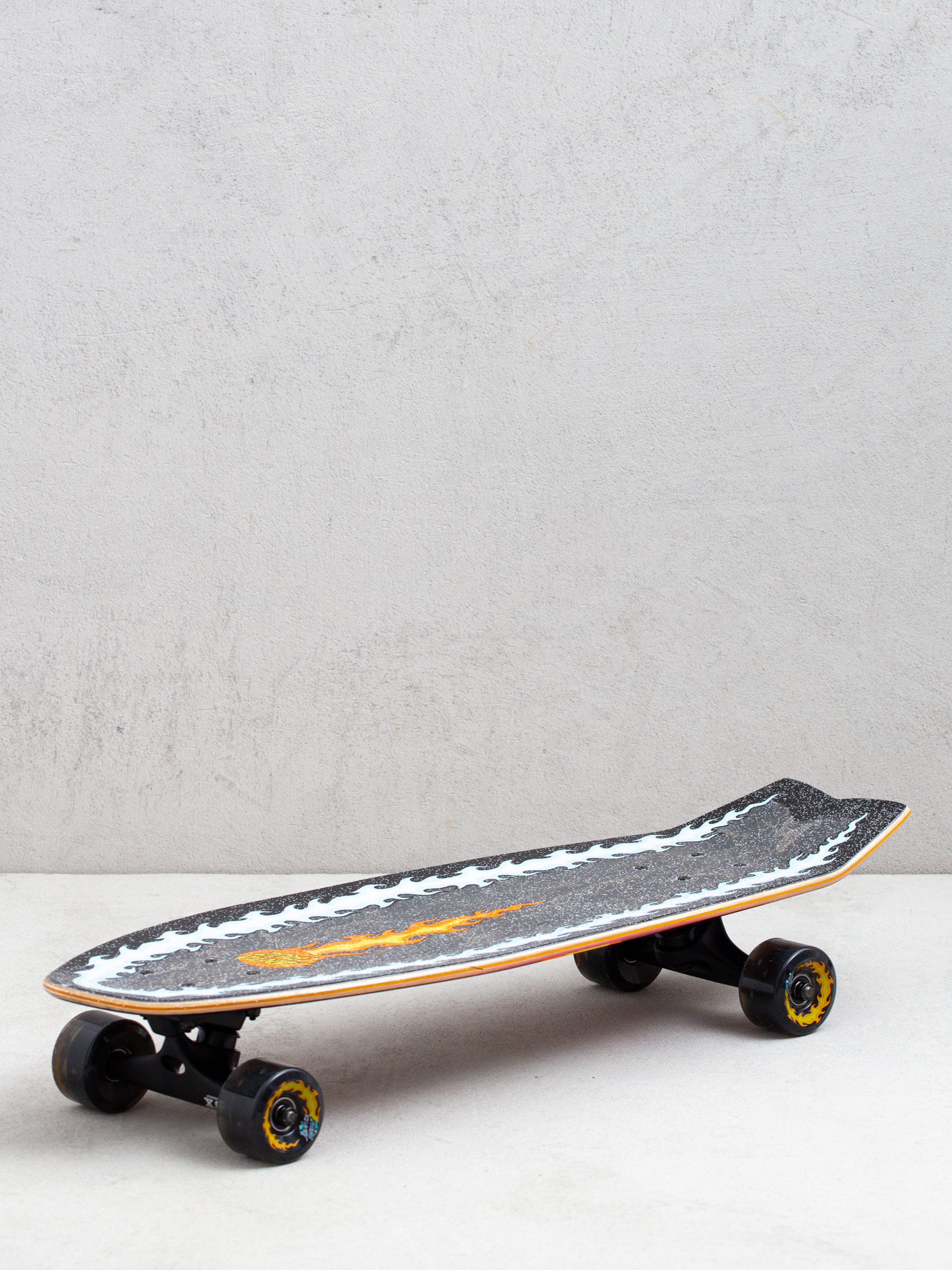 Скейтборд круізер Santa Cruz Flaming Dice Dot (black/red/white)