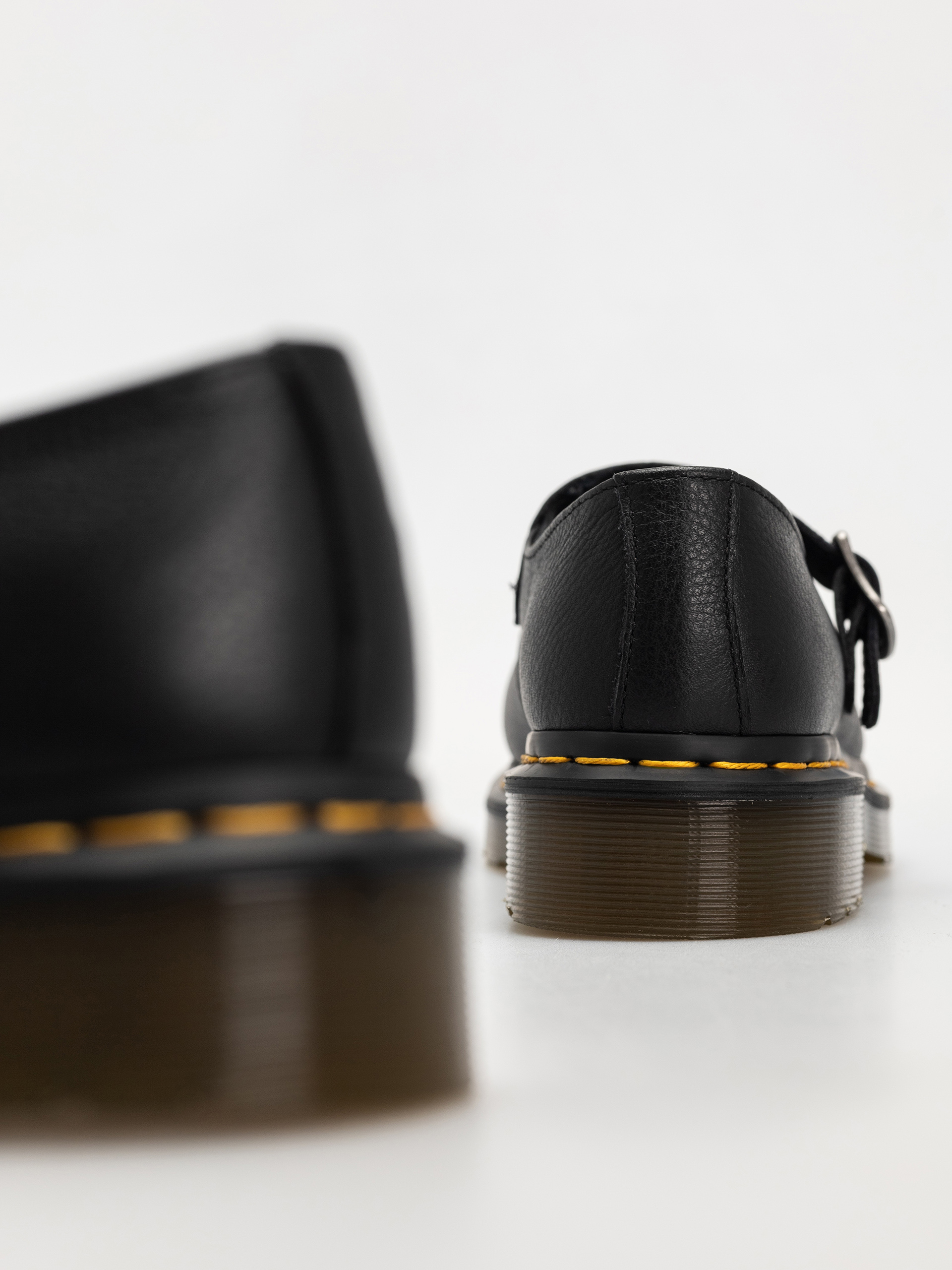 Взуття Dr. Martens Elphie Mary Jane Wmn (black virginia)