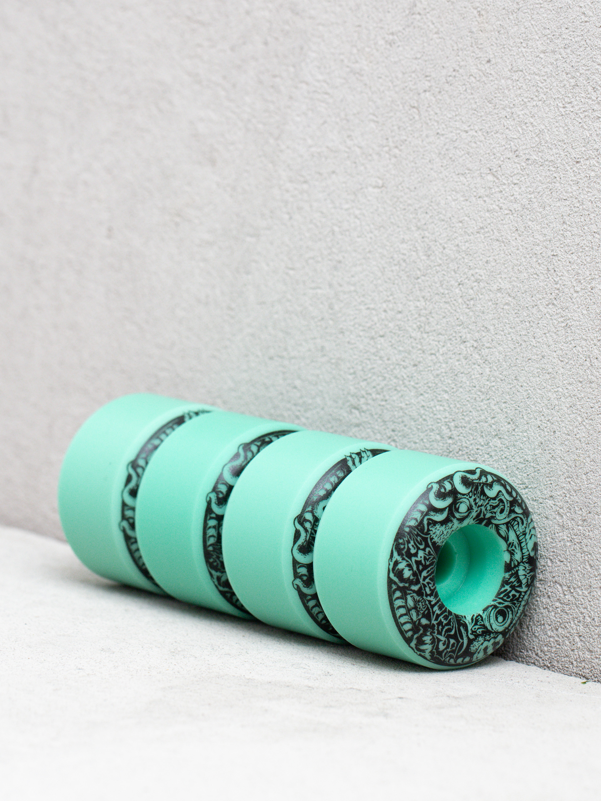 Колеса Spitfire F4 99D Demon Gate Glow (mint)