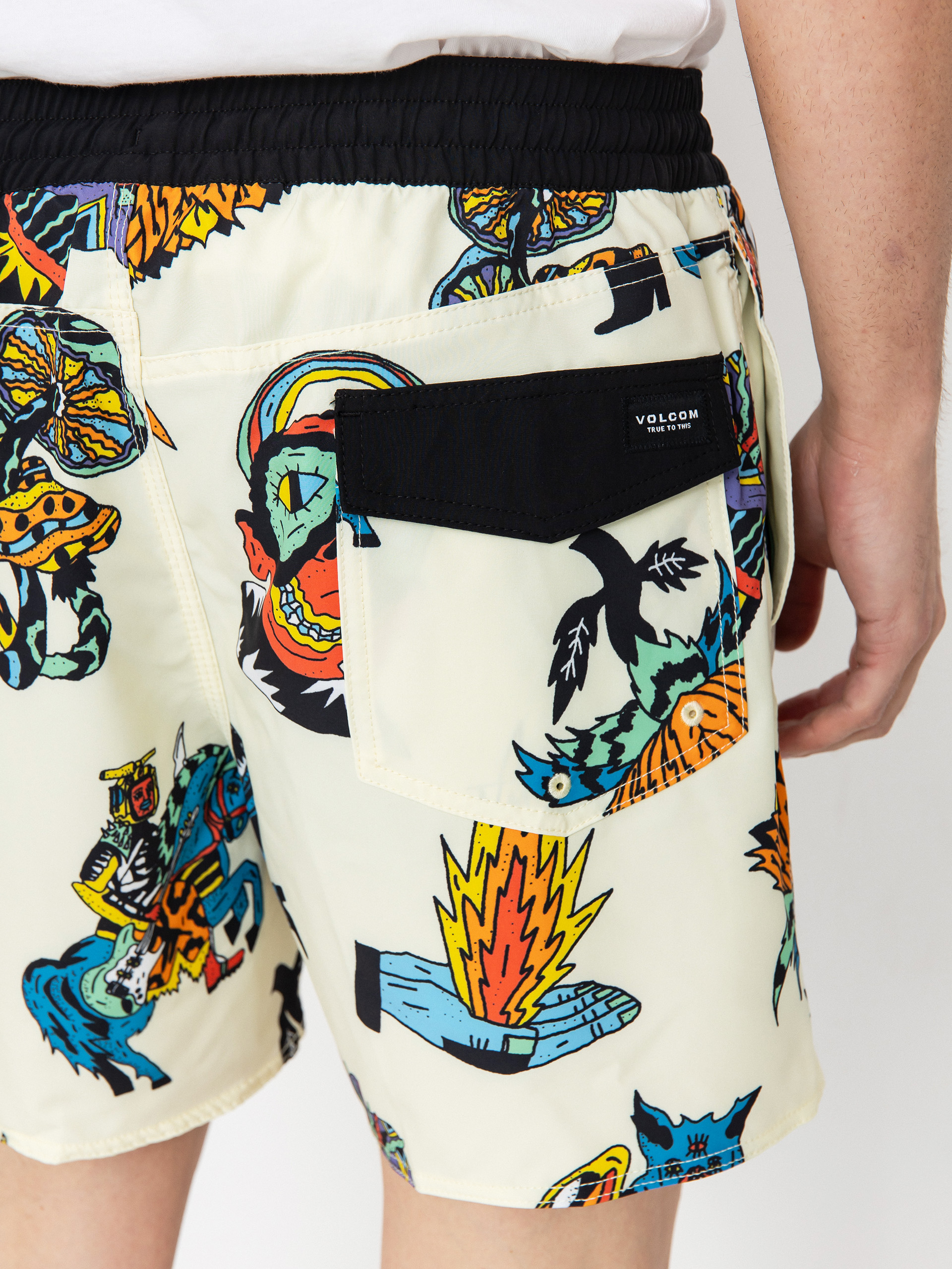 Шорти Volcom Fa Bob Mollema Trunk 16 (light beige)