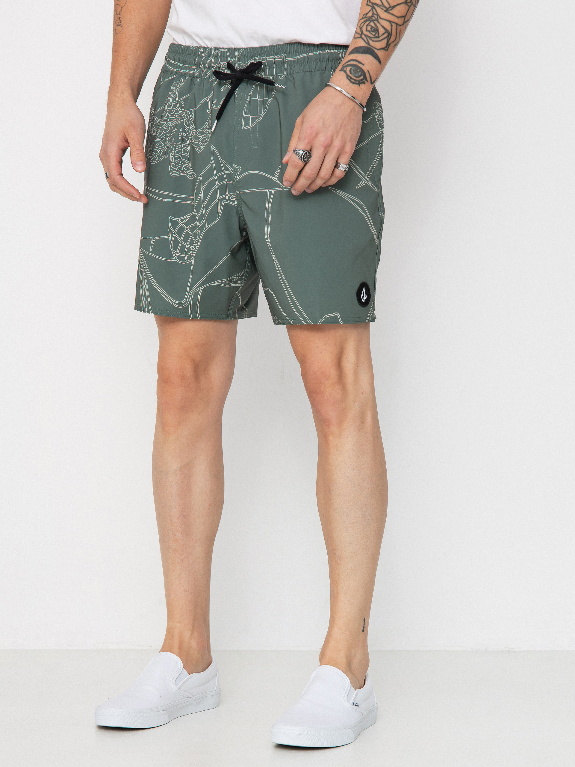 u0428u043eu0440u0442u0438 Volcom Lido Print Trunk 16 (light olive)