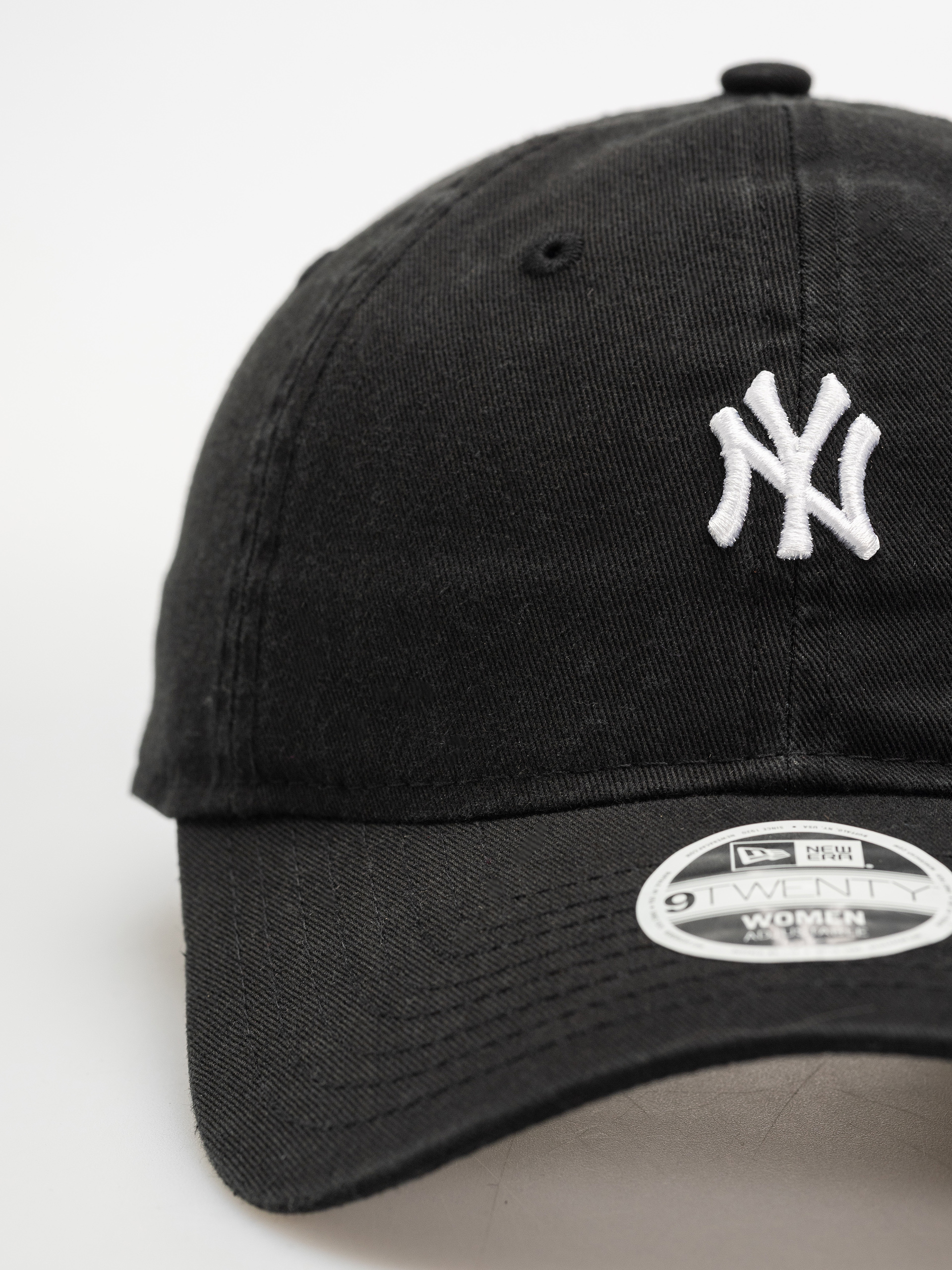 Кепка New Era Mini Washed 9Twenty New York Yankees Wmn (black/white)