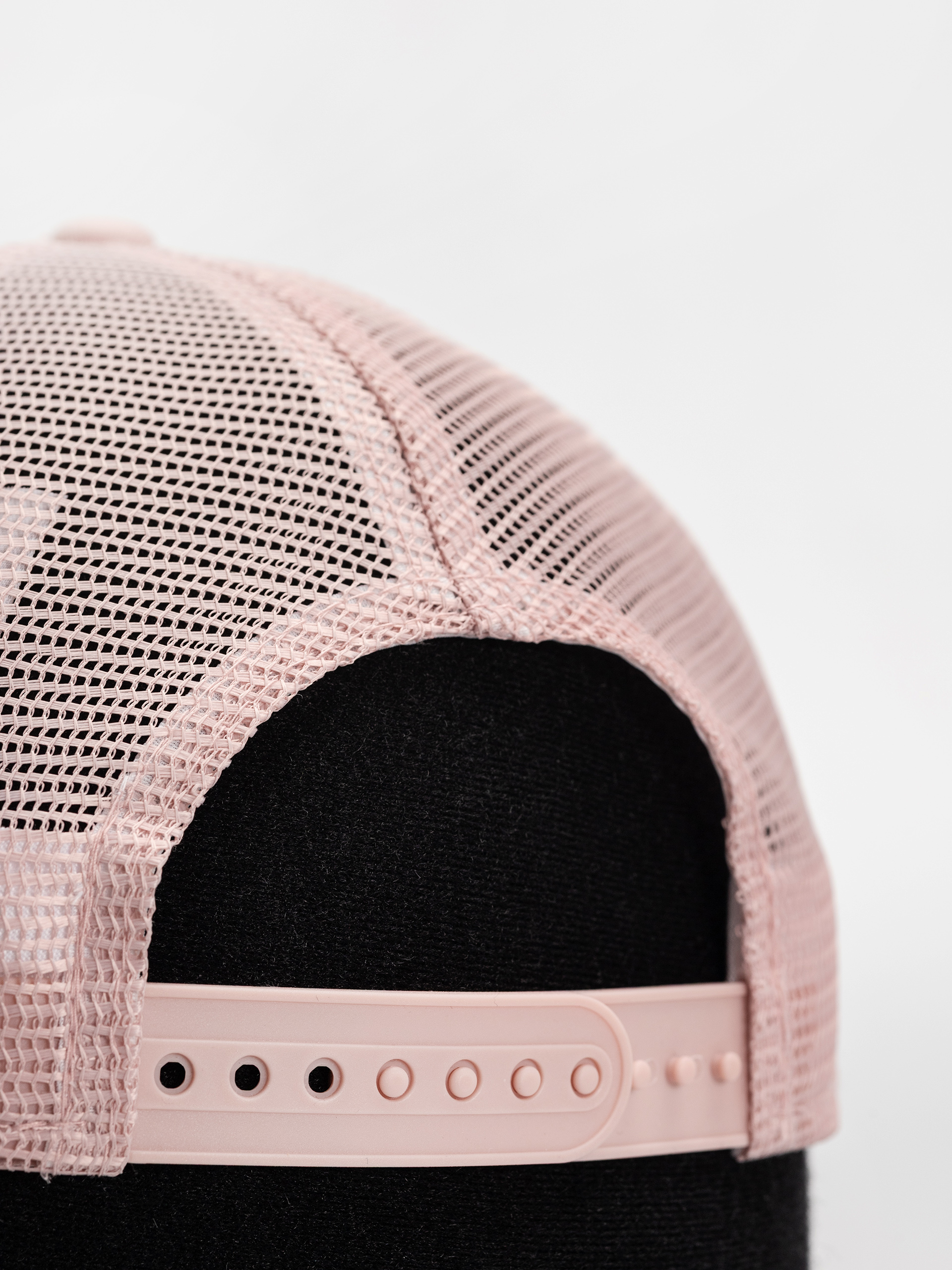 Кепка New Era Western Trucker Wmn (pink rose)