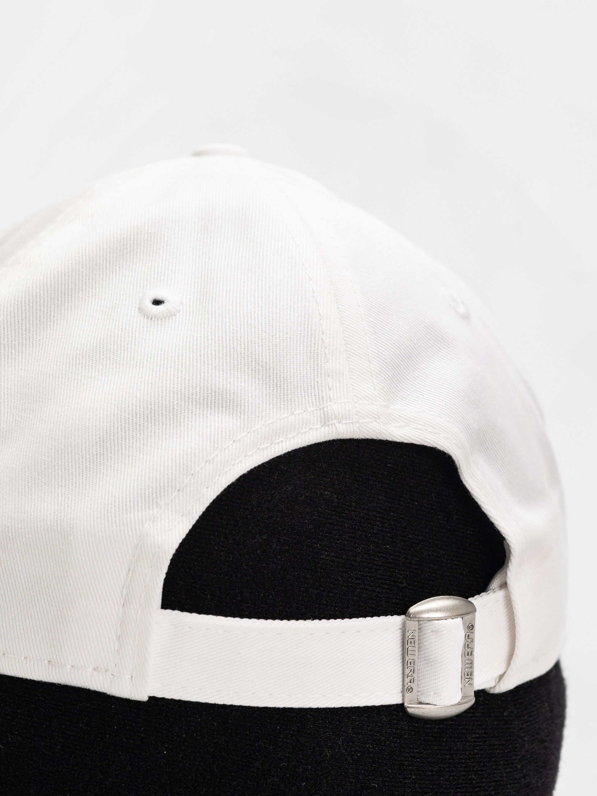 Кепка New Era League Essential 9Forty New York Yankees Wmn (white)