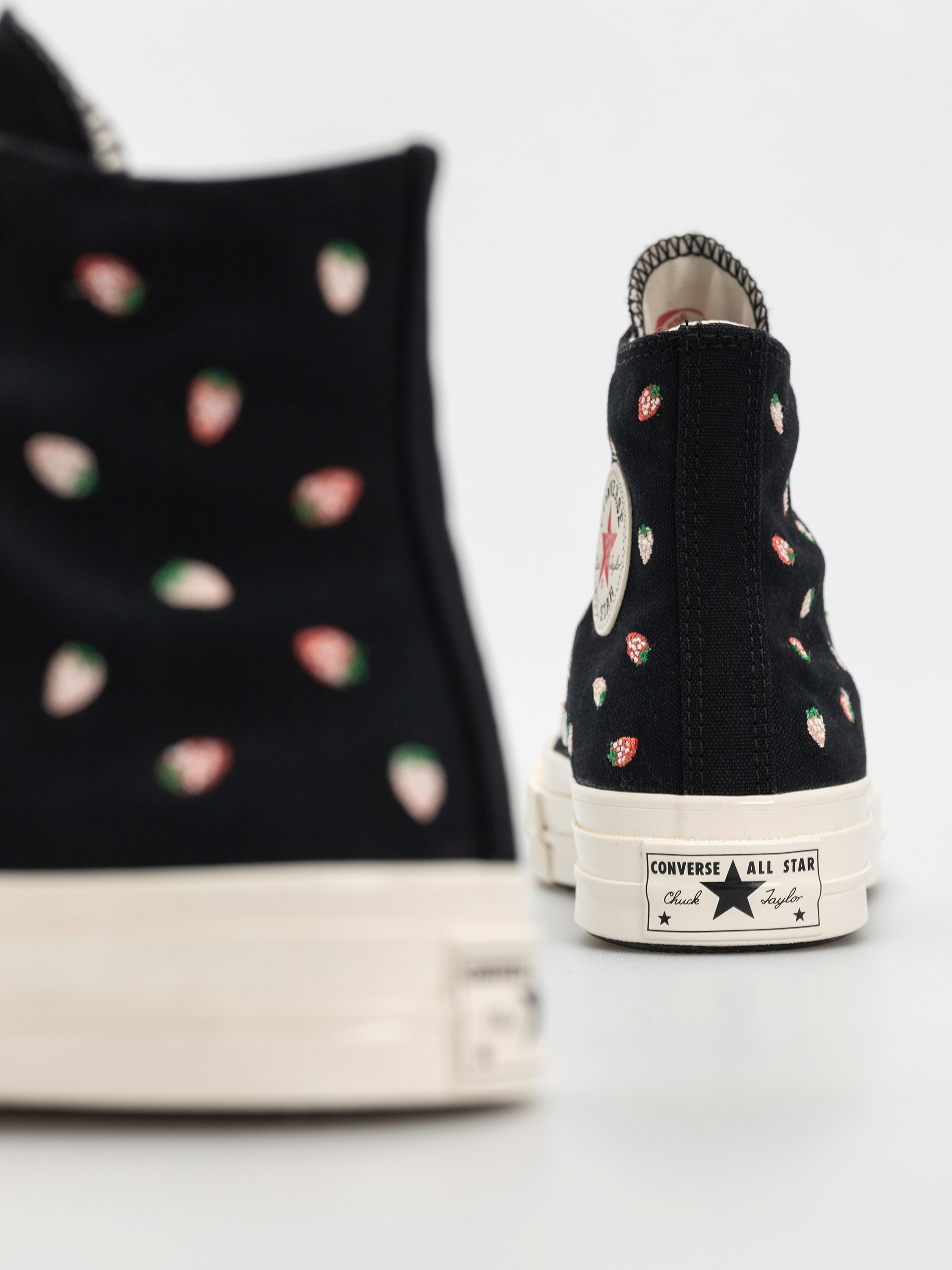 Кеди Converse Chuck 70 Hi (black/soft red/green)
