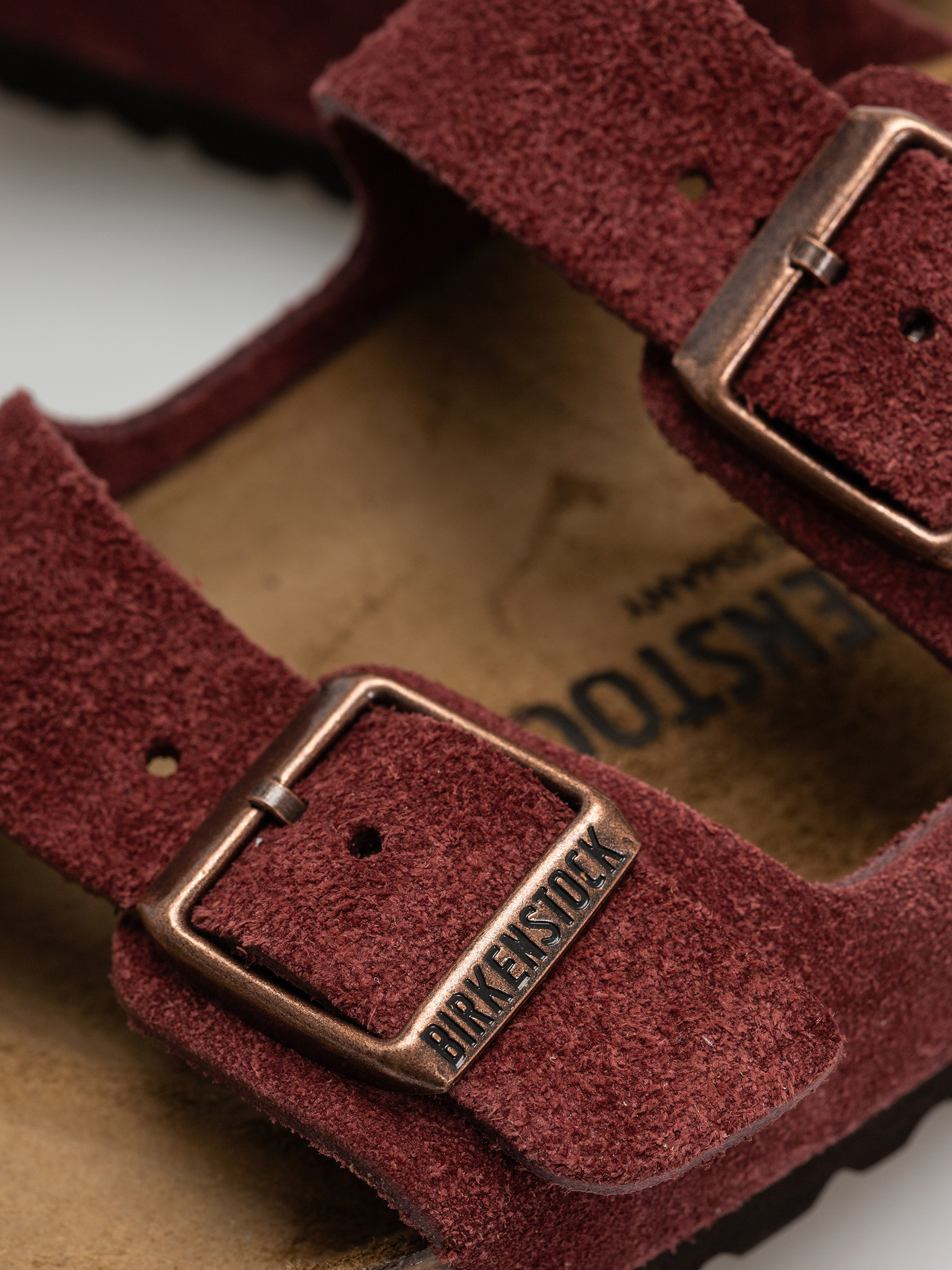 Шльопанці Birkenstock Arizona Suede Leather Narrow Wmn (zinfandel)