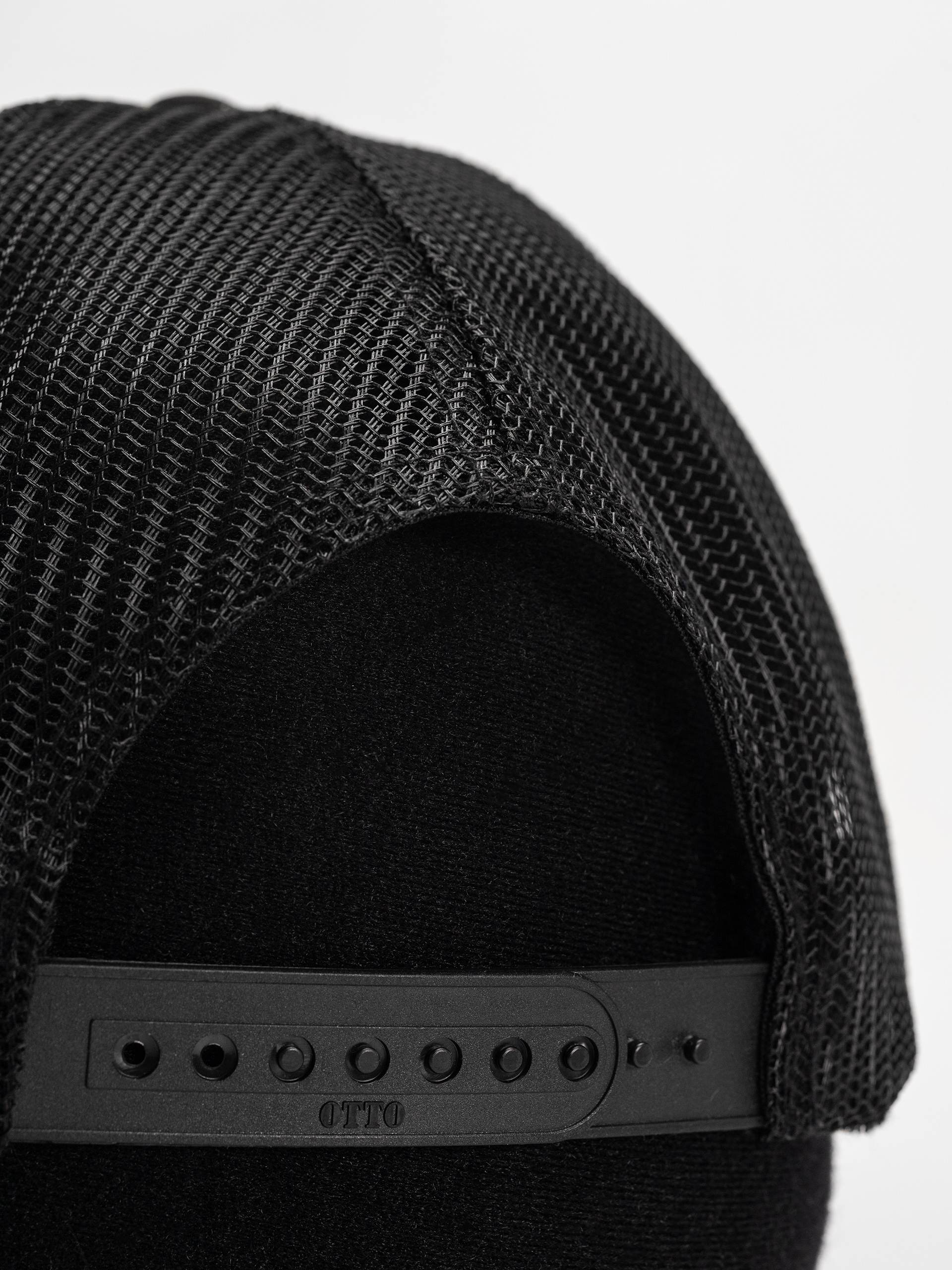 Кепка Thrasher Metal Trucker (black/white/black)